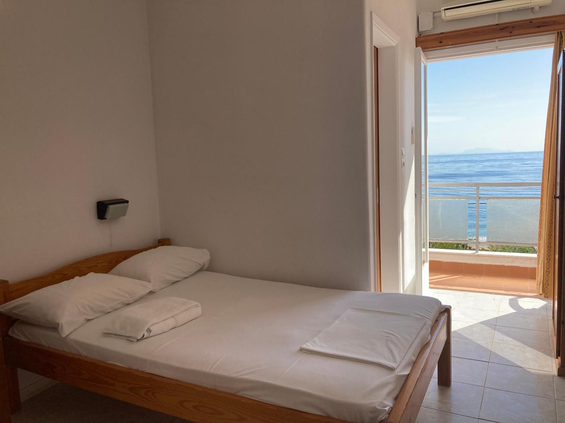 Double or Twin Room with Sea View