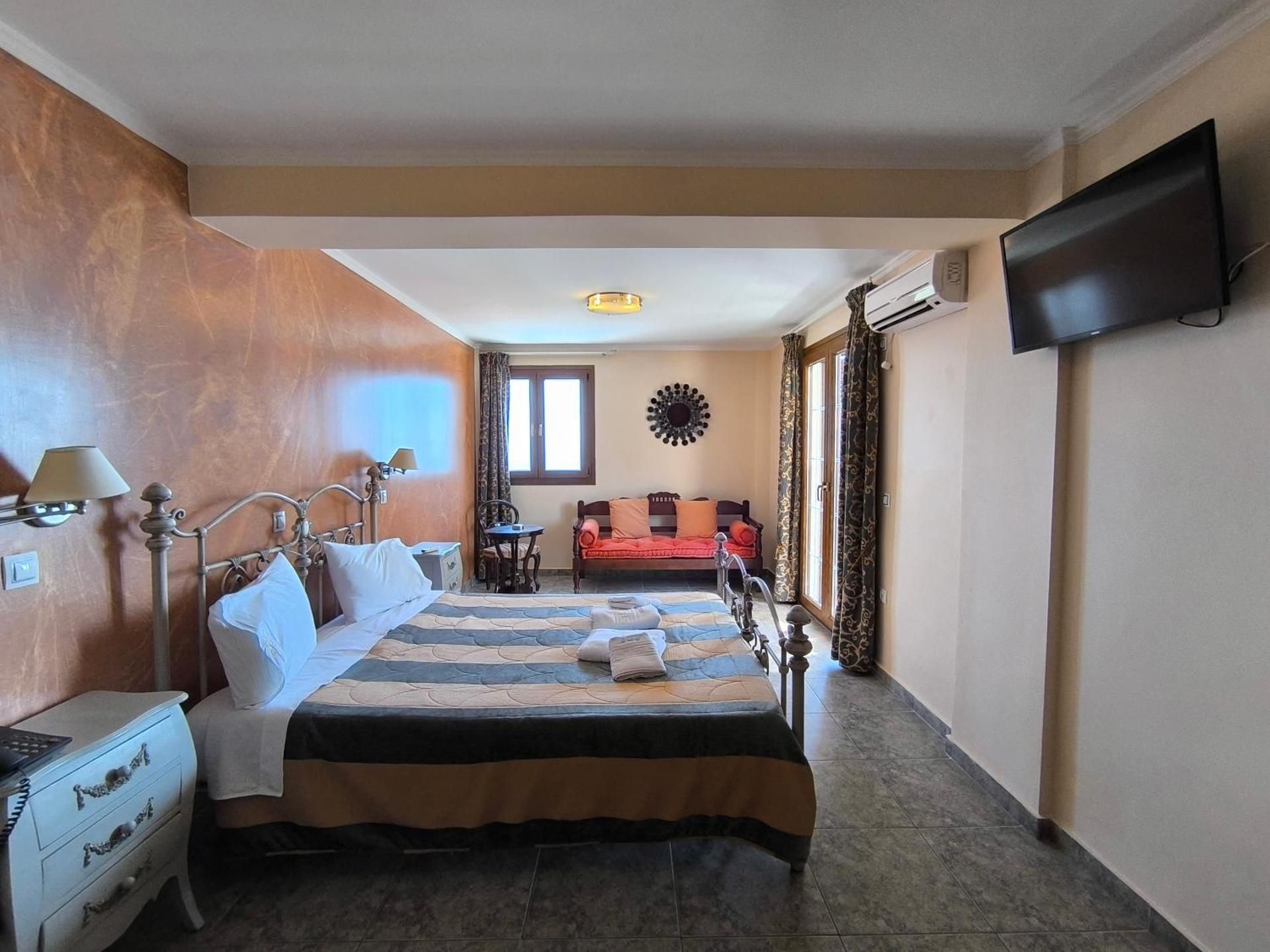 Deluxe Double Room with Balcony and Sea View