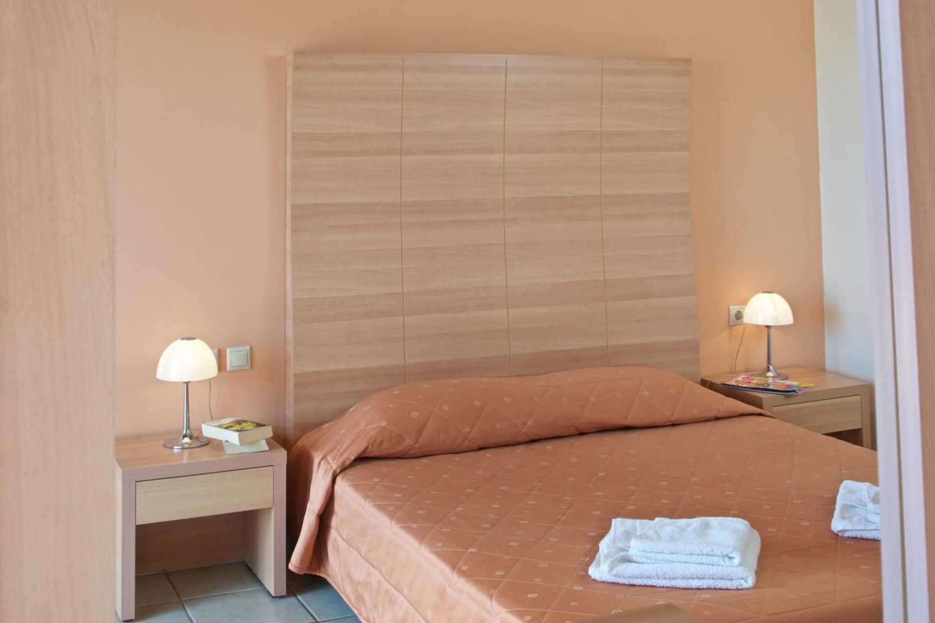 Triple Room with Side Sea View
