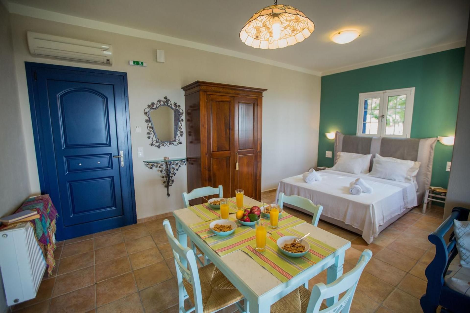 Superior Holiday Home with Sea View