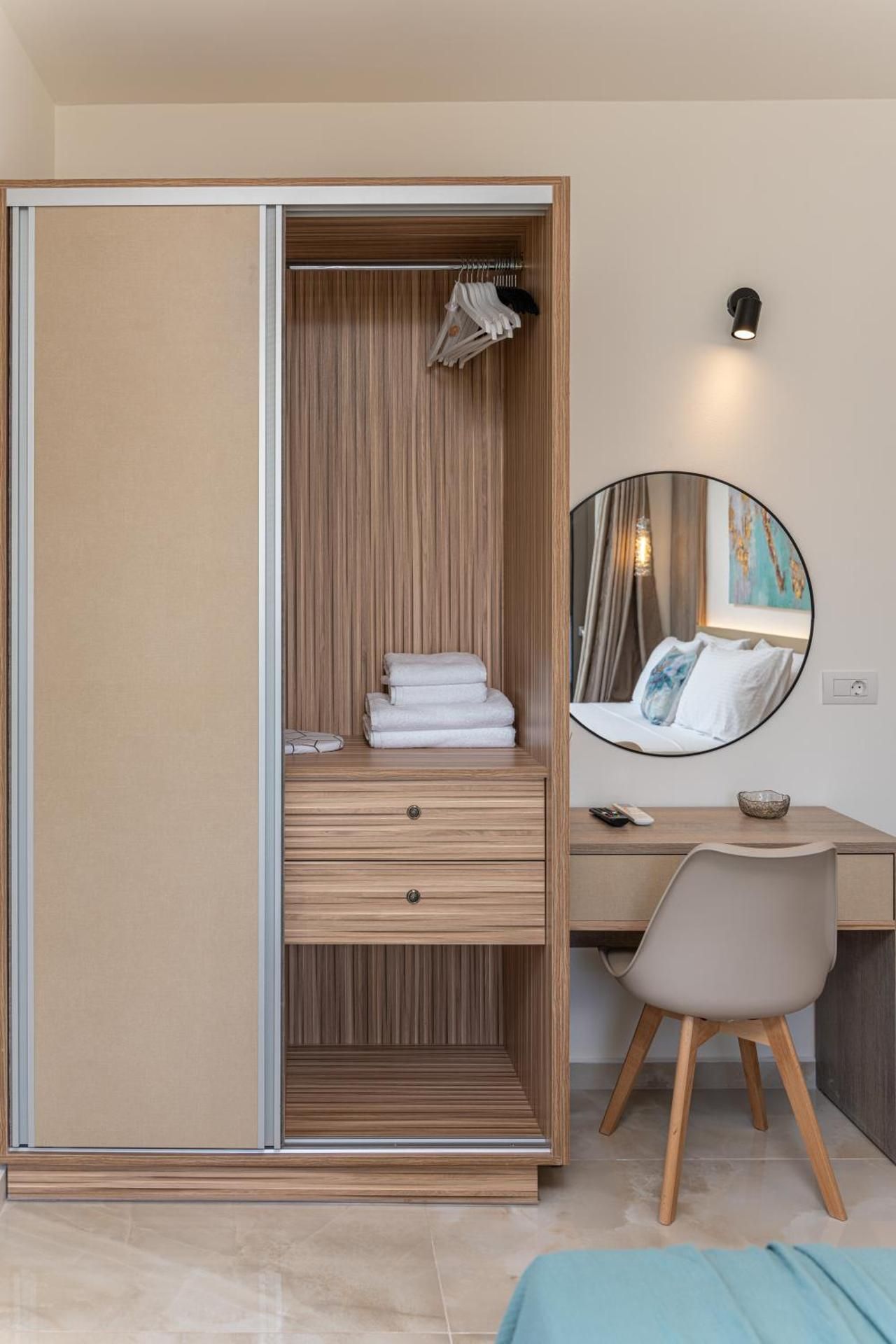 Comfort Triple Room