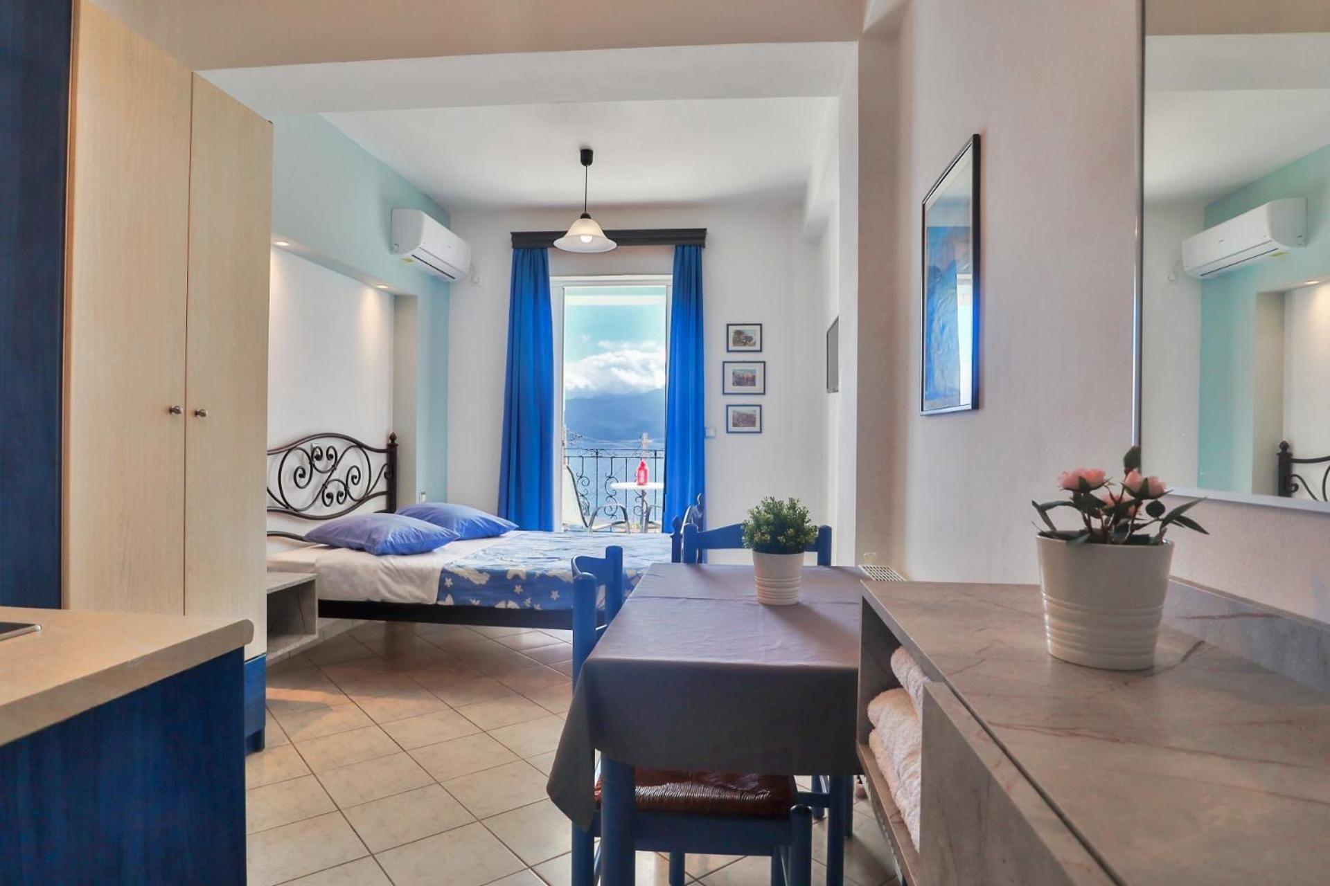 Studio with Sea View