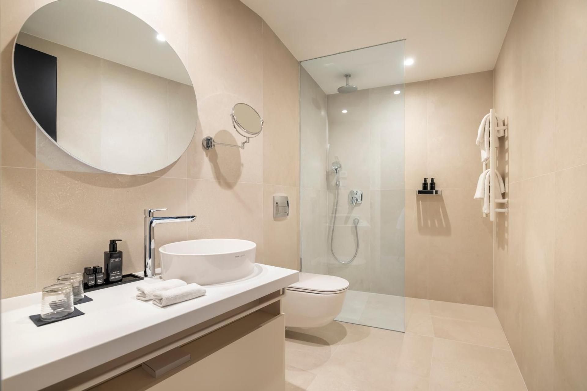 Luxury double room with sea view balcony