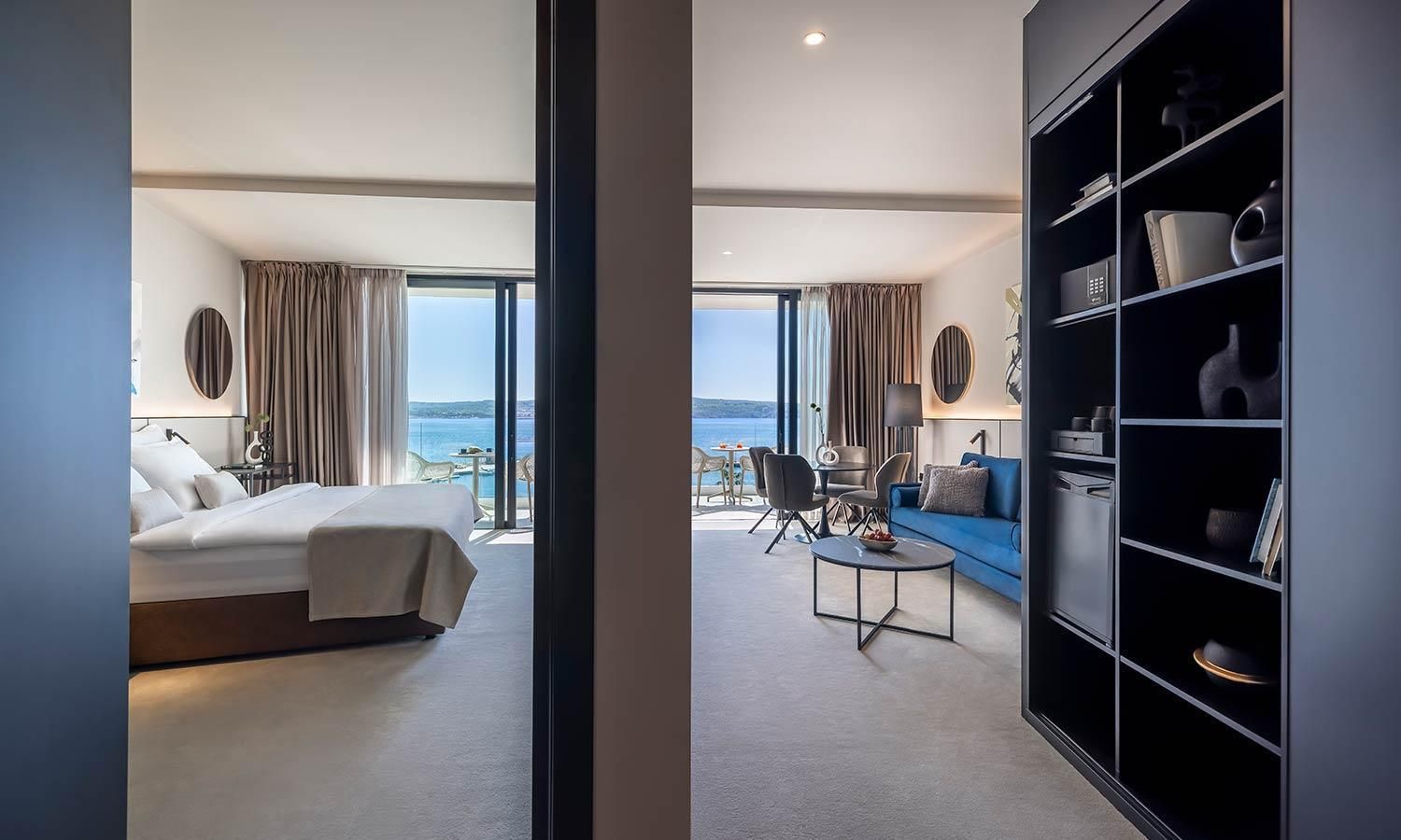 Younique Suite with Sea View Balcony