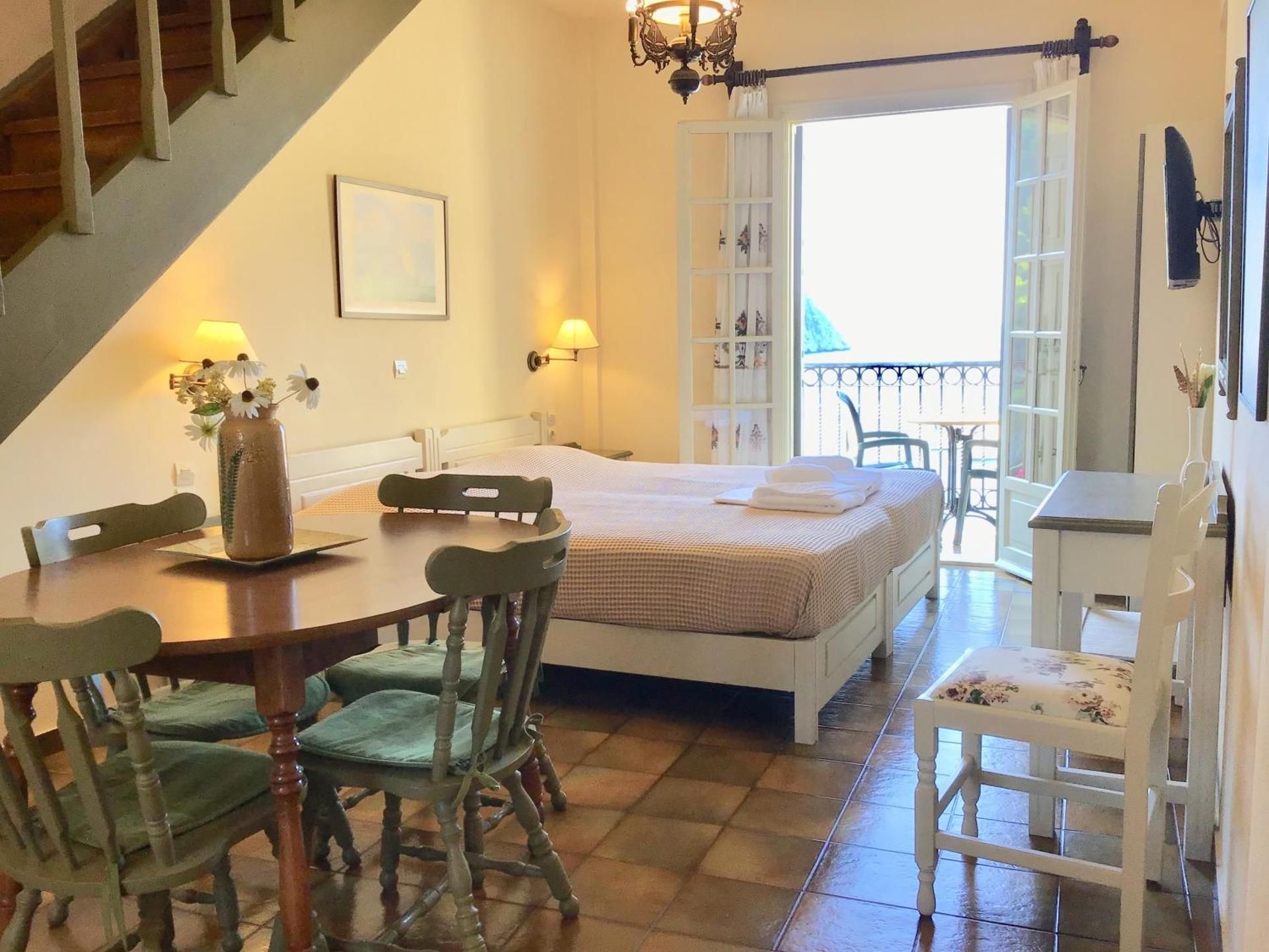 Studio (5 Adults) with Sea View