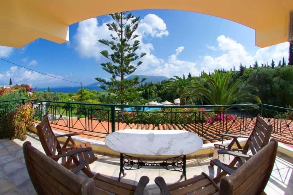 Triple Room with Sea View