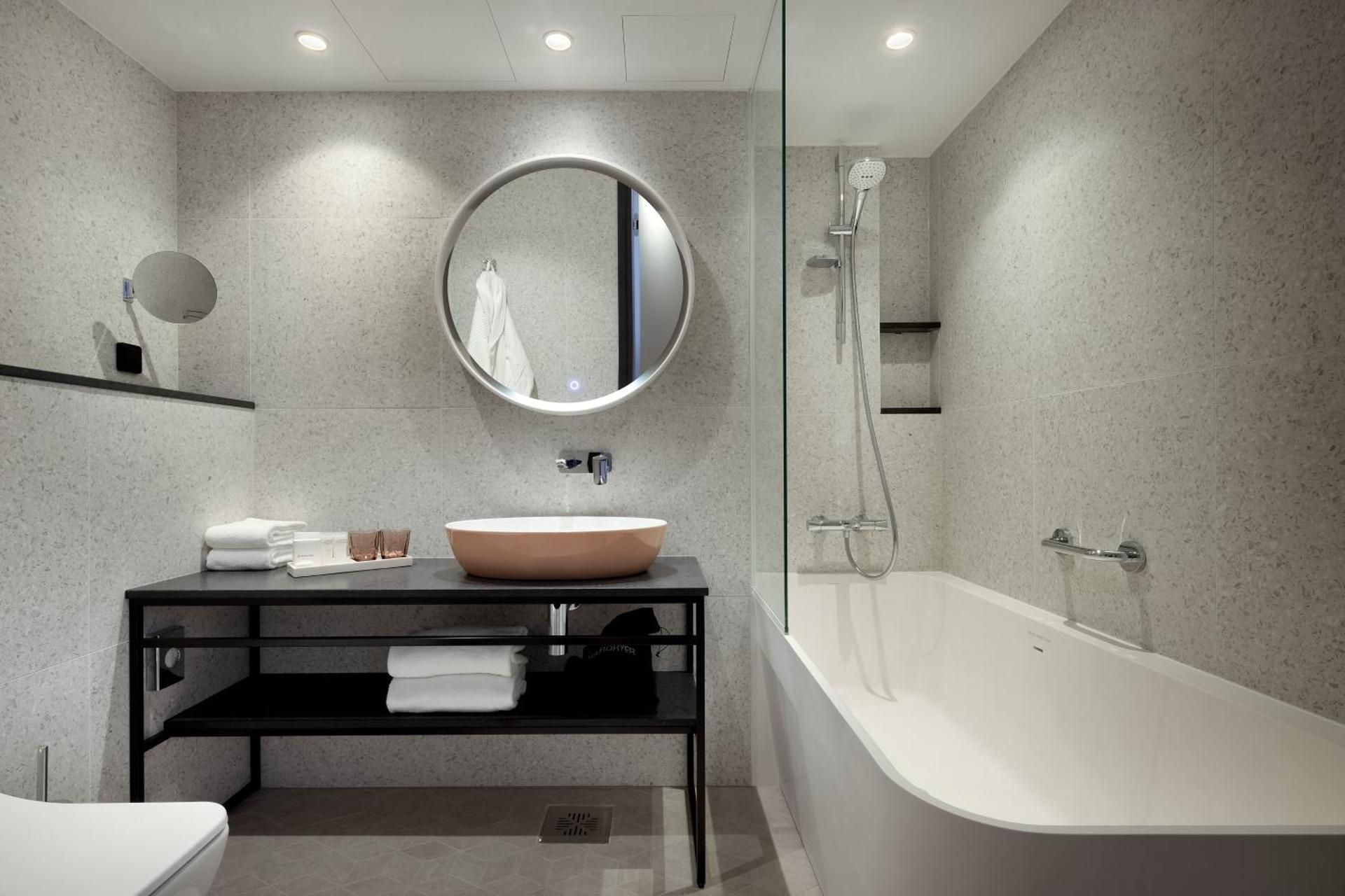 2 Single Beds, Nonsmoking, Standard Room, Kettle, Air Conditioning