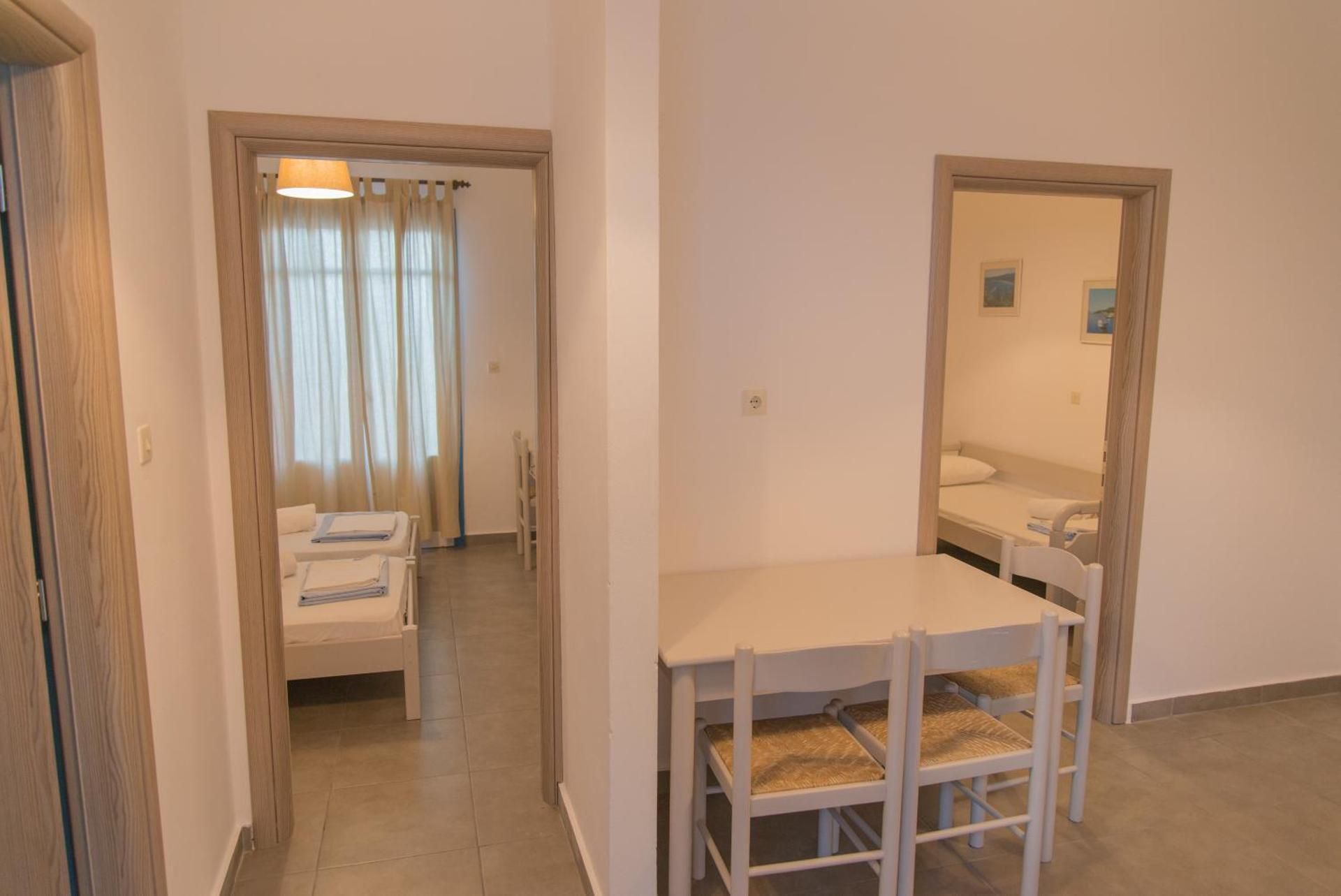 Apartment (4 Adults)