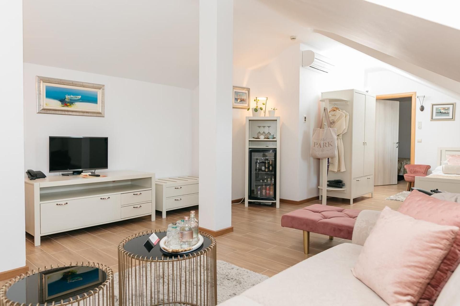 Heritage Hotel Park Hvar Deluxe Junior Suite 2