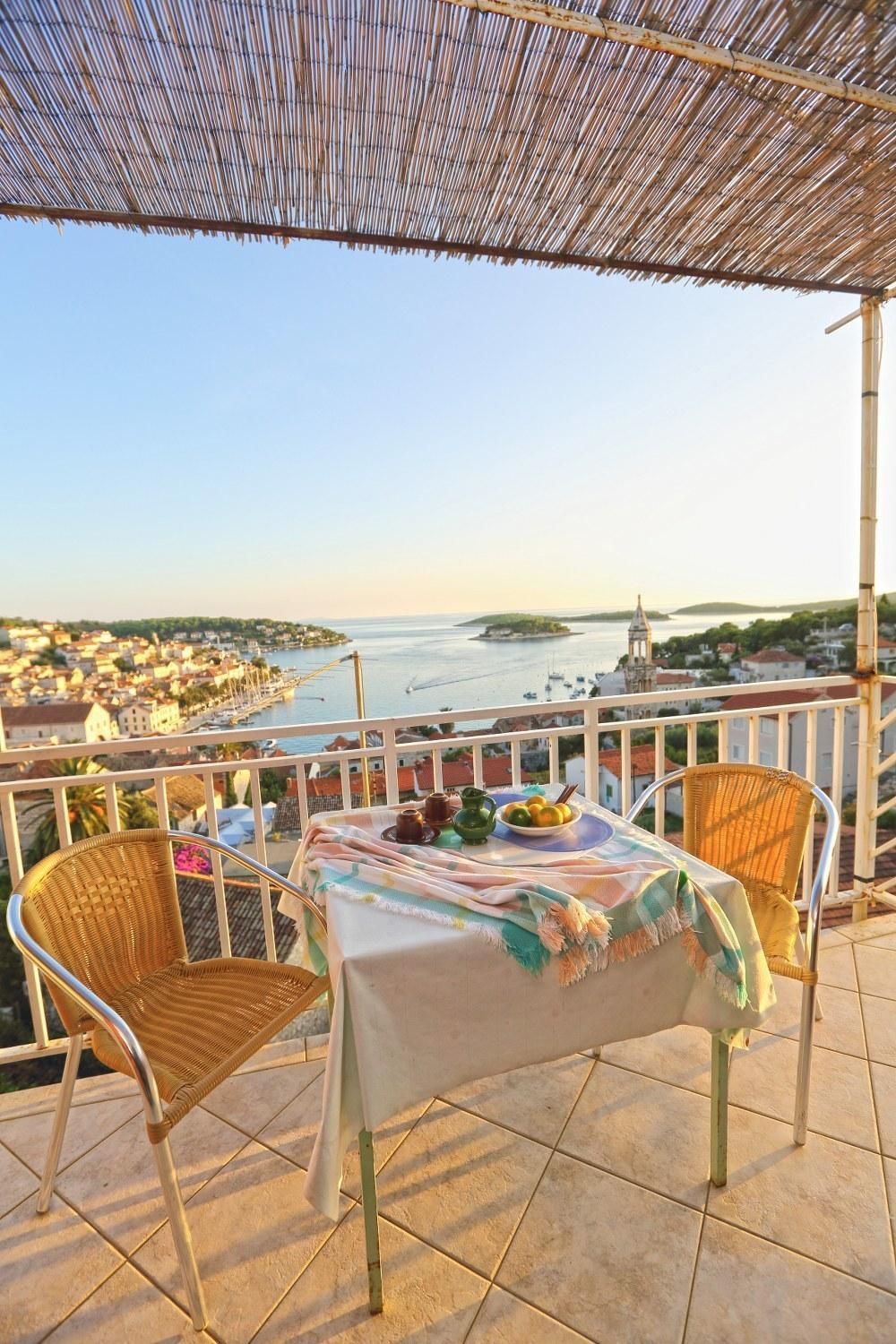 Apartments Bocin Rosso Apartment with Sea View 2