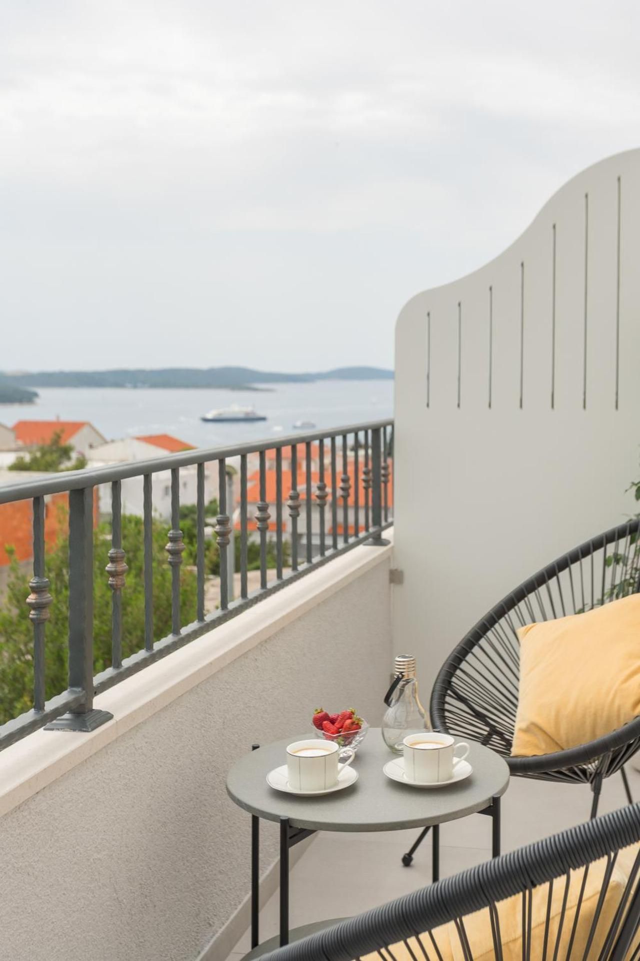 Studio with Sea View