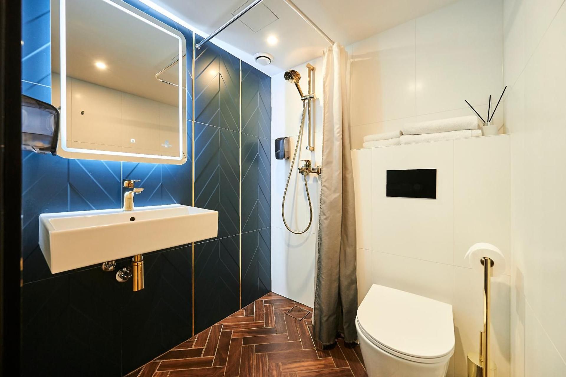 Apartment - Split Level