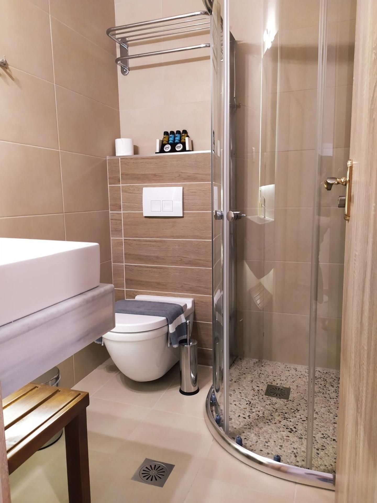 Premium Quadruple Room