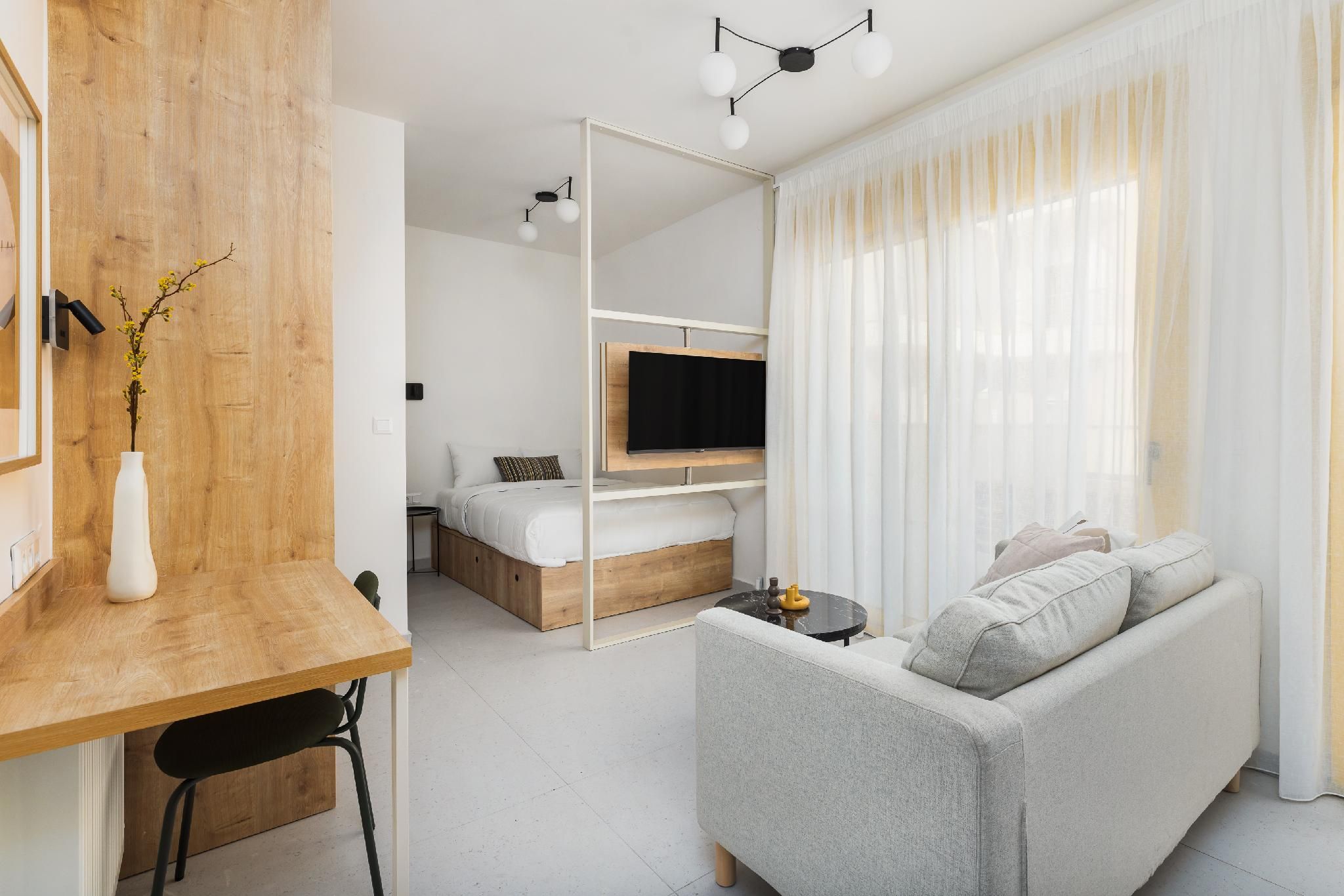 Studio Apartment