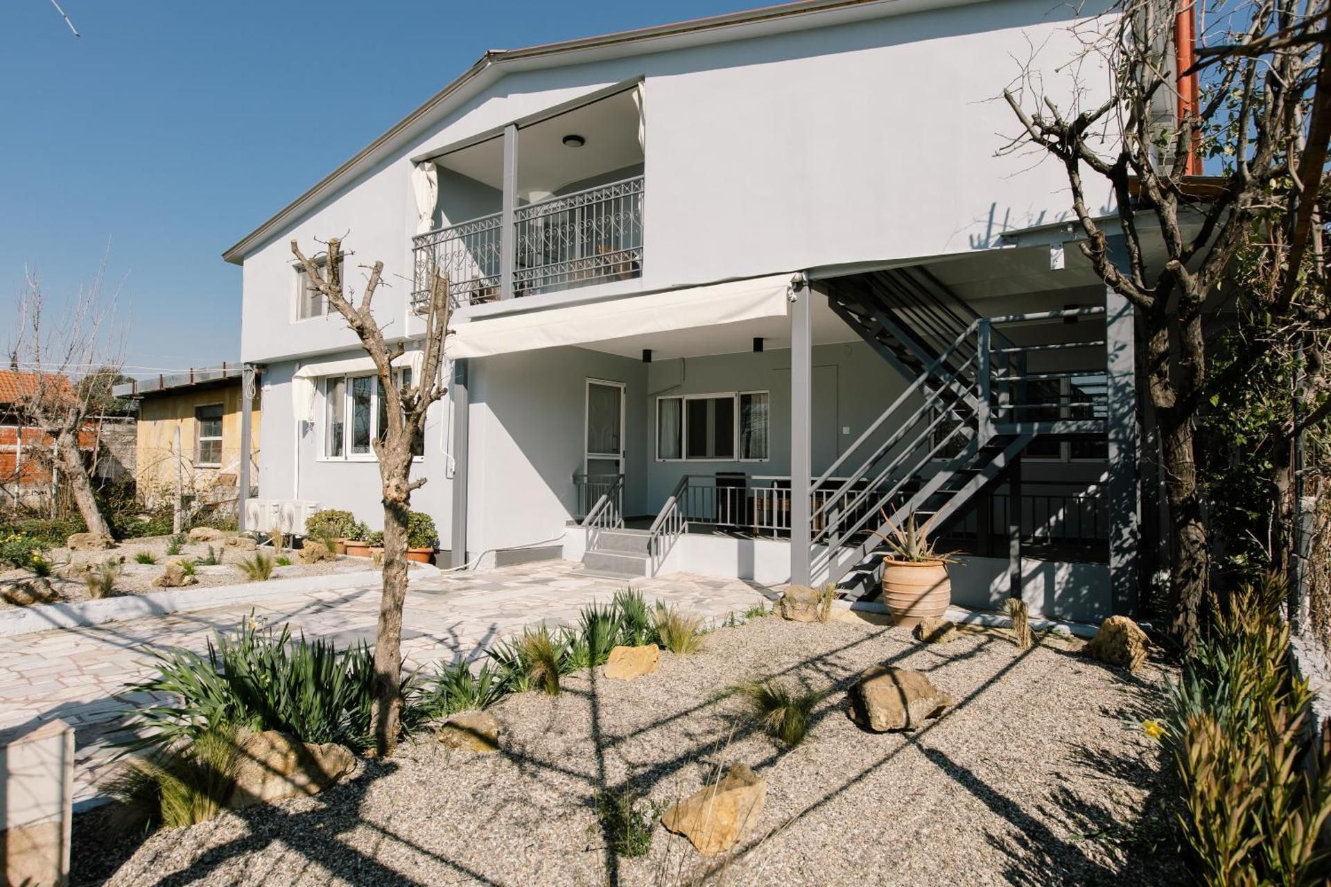 Ste's house at Macedonia Airport