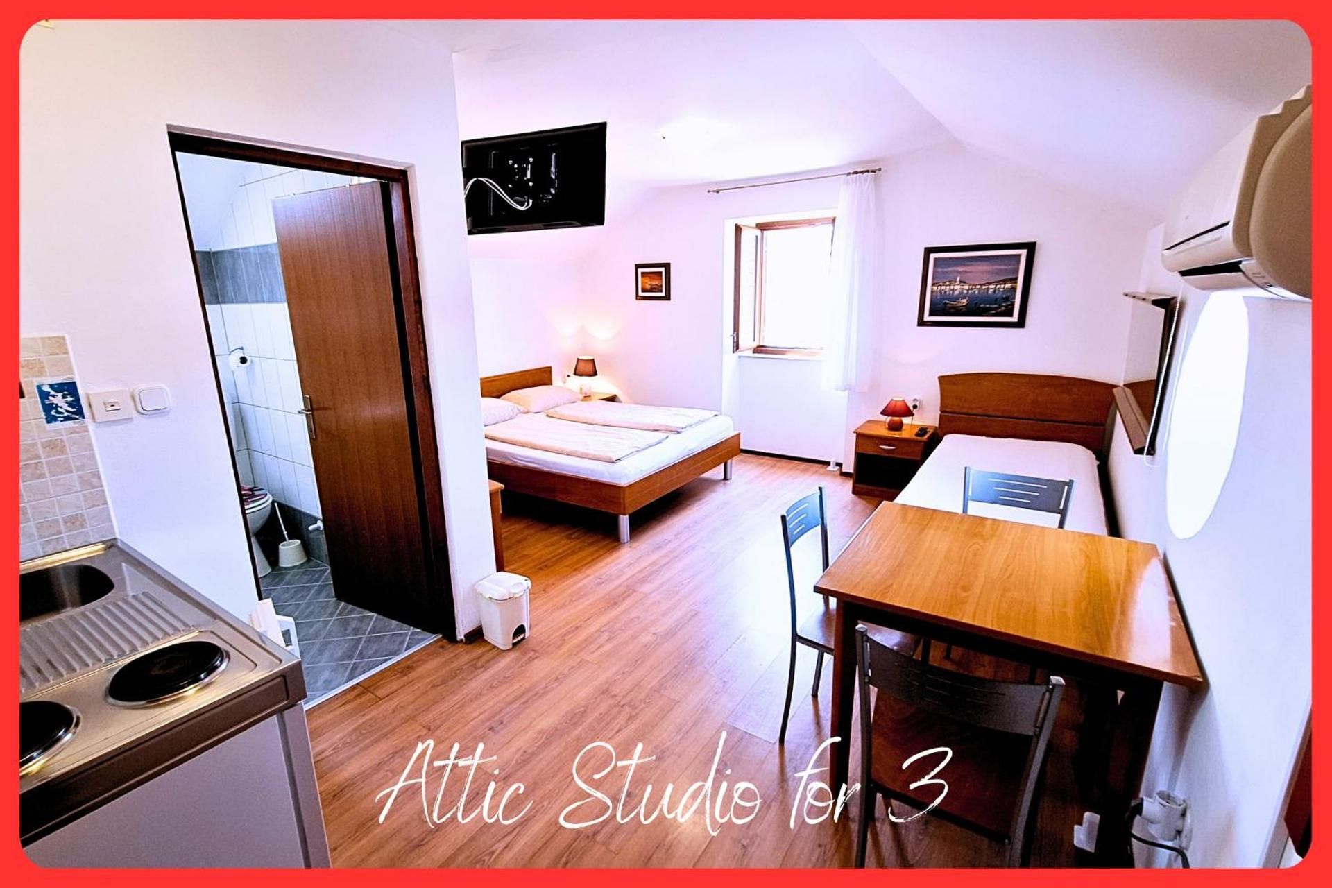 Standard Triple Studio
