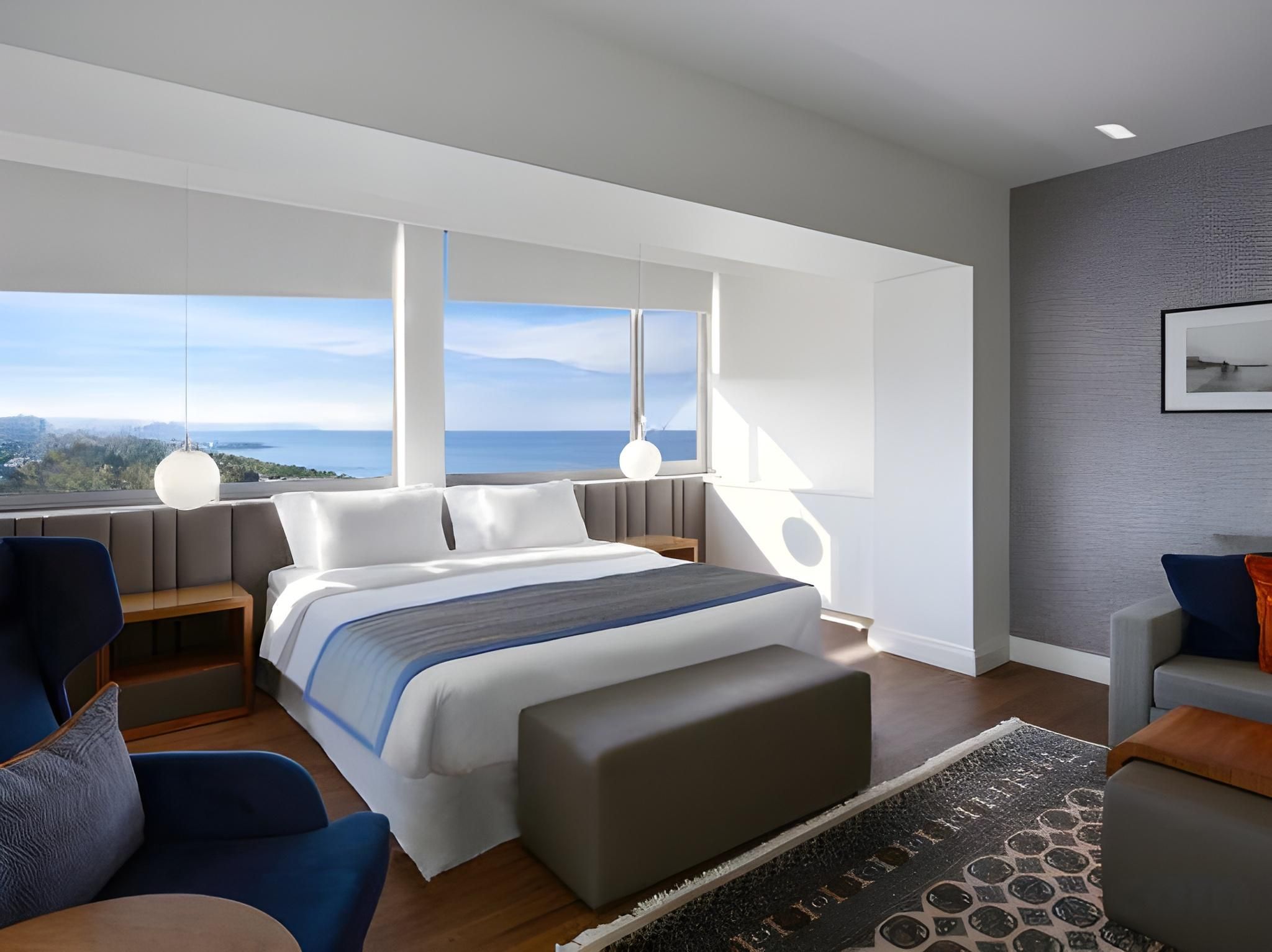 Junior Sea View Suite