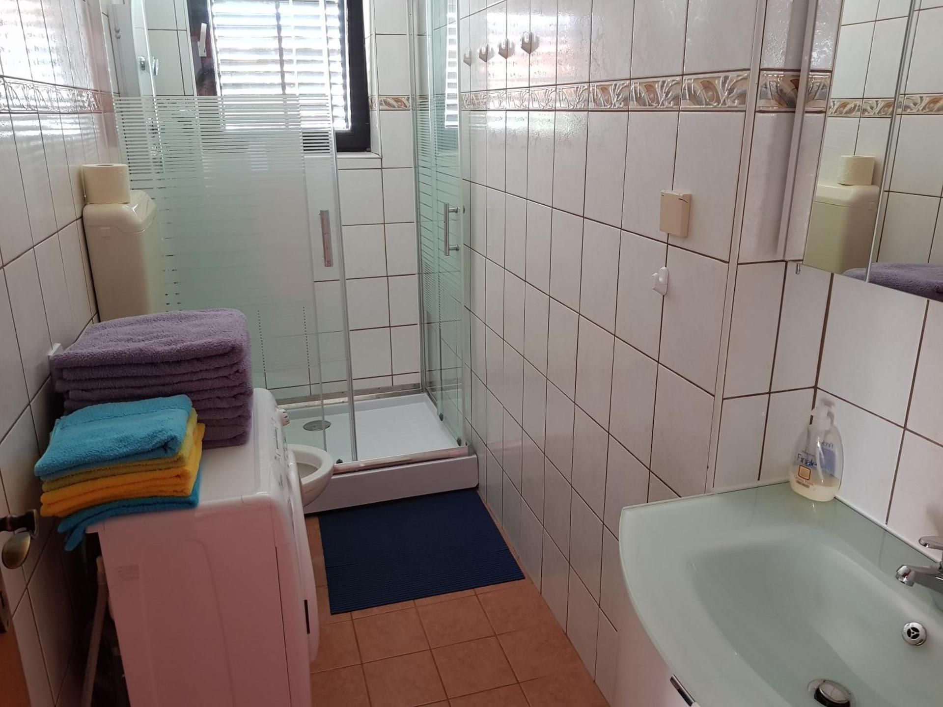 Apartment 5