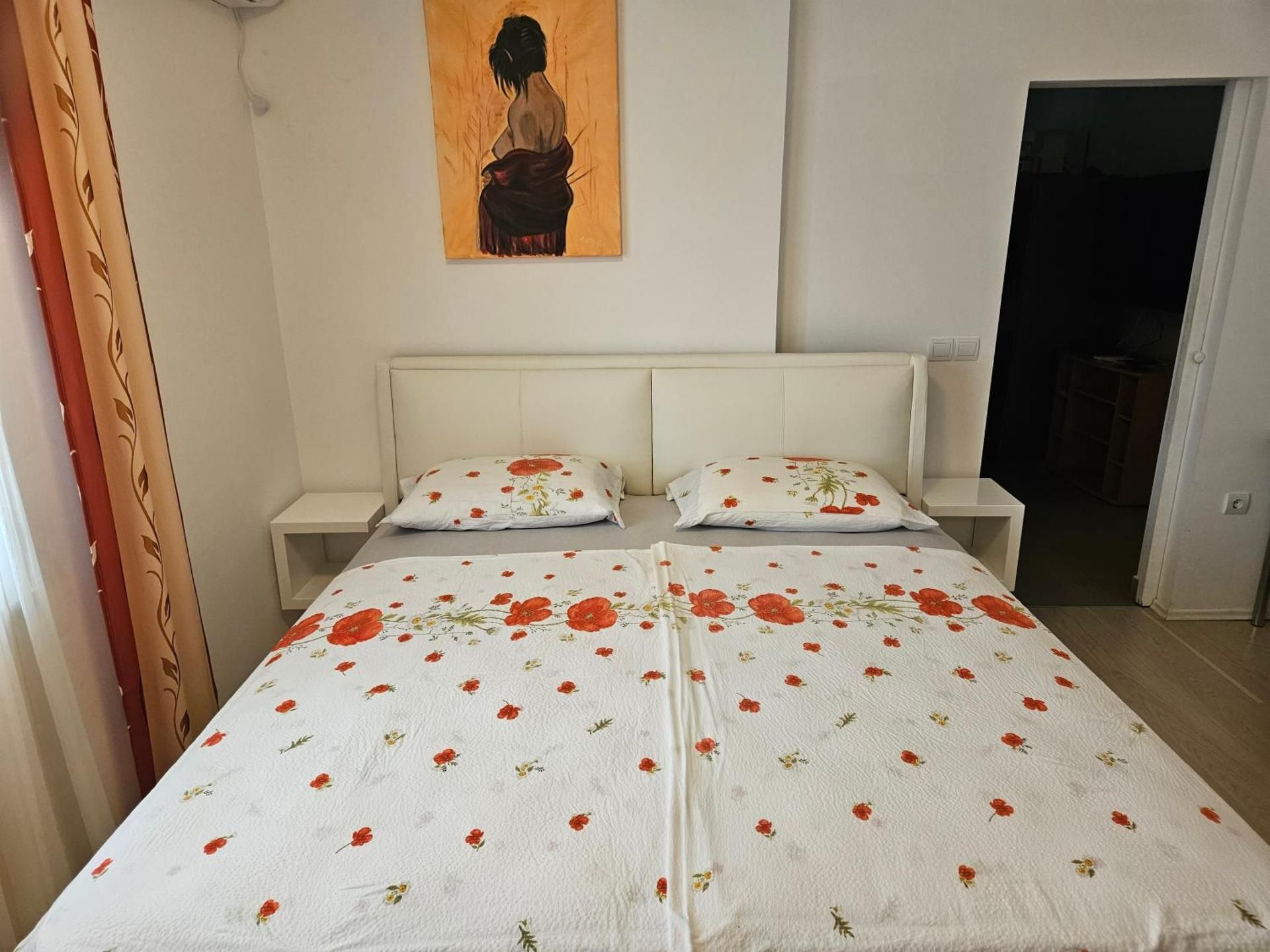 Apartment 8