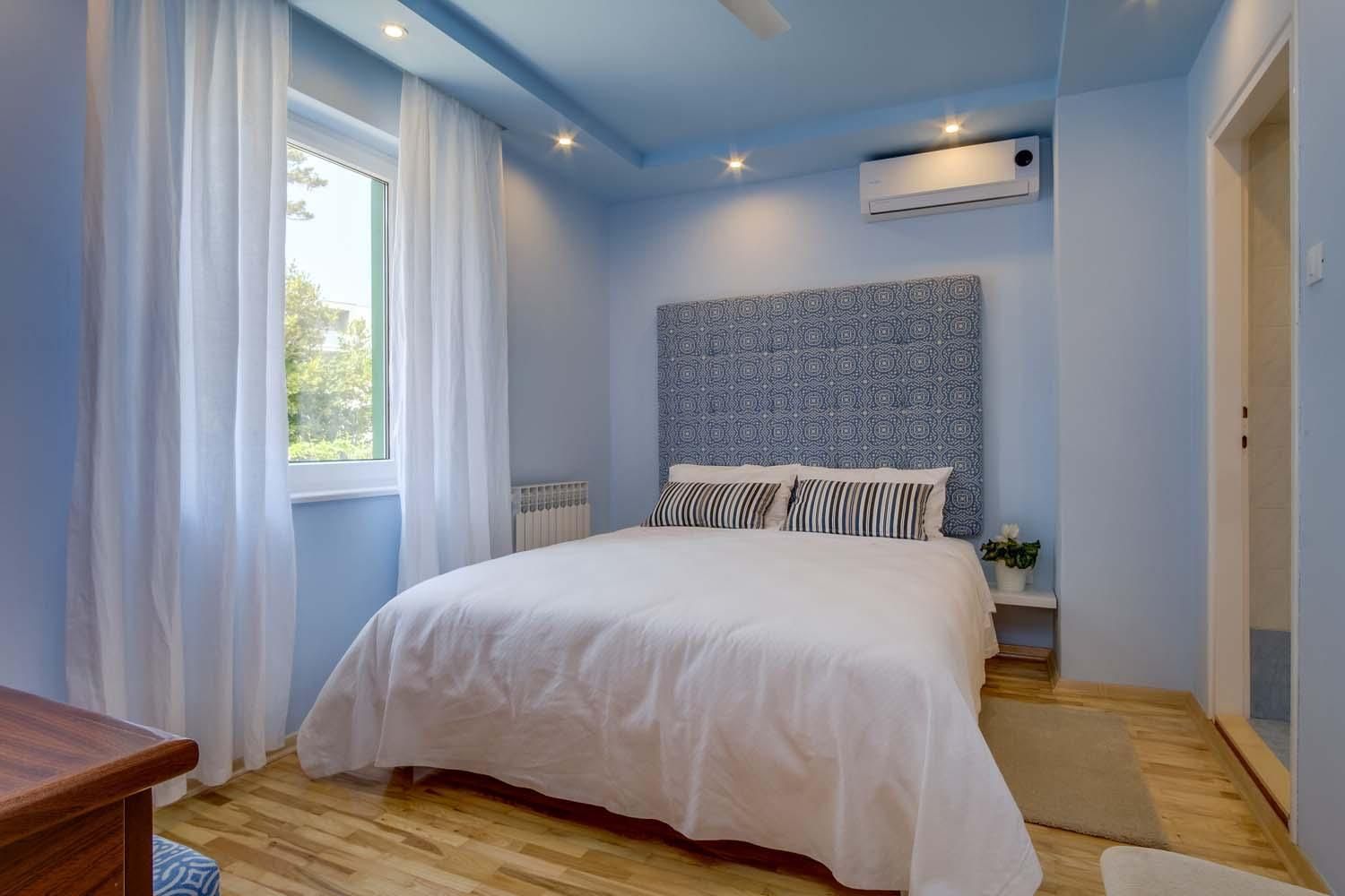 Single Room with Park View