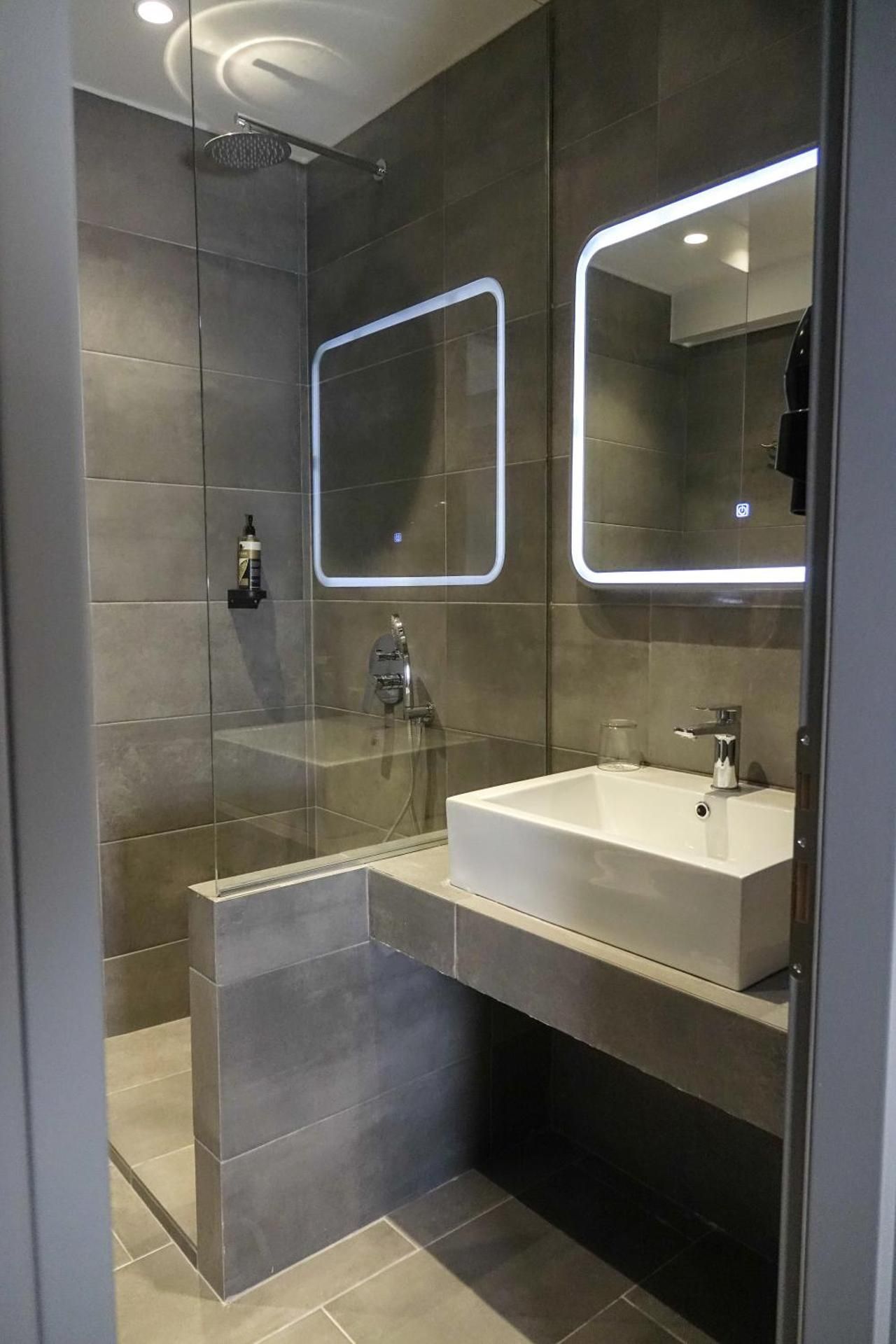 Deluxe Double or Twin Room with Balcony