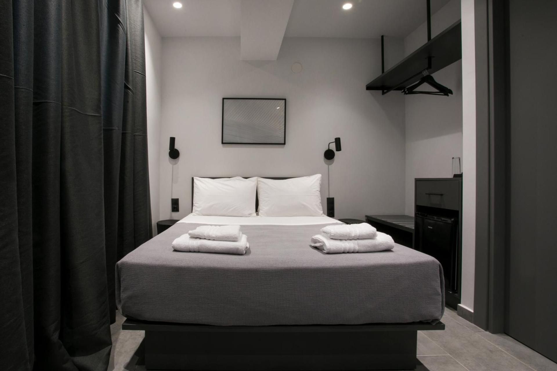 White Trilogy Economy Double Room