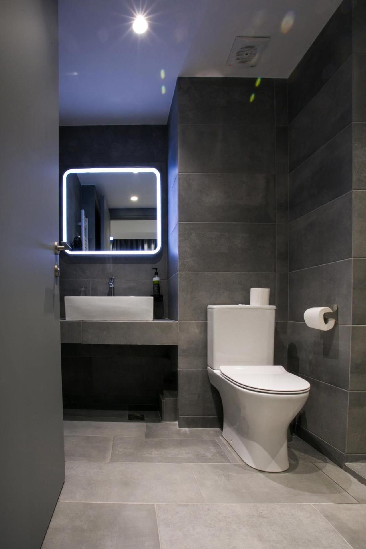 White Trilogy Economy Double Room 2