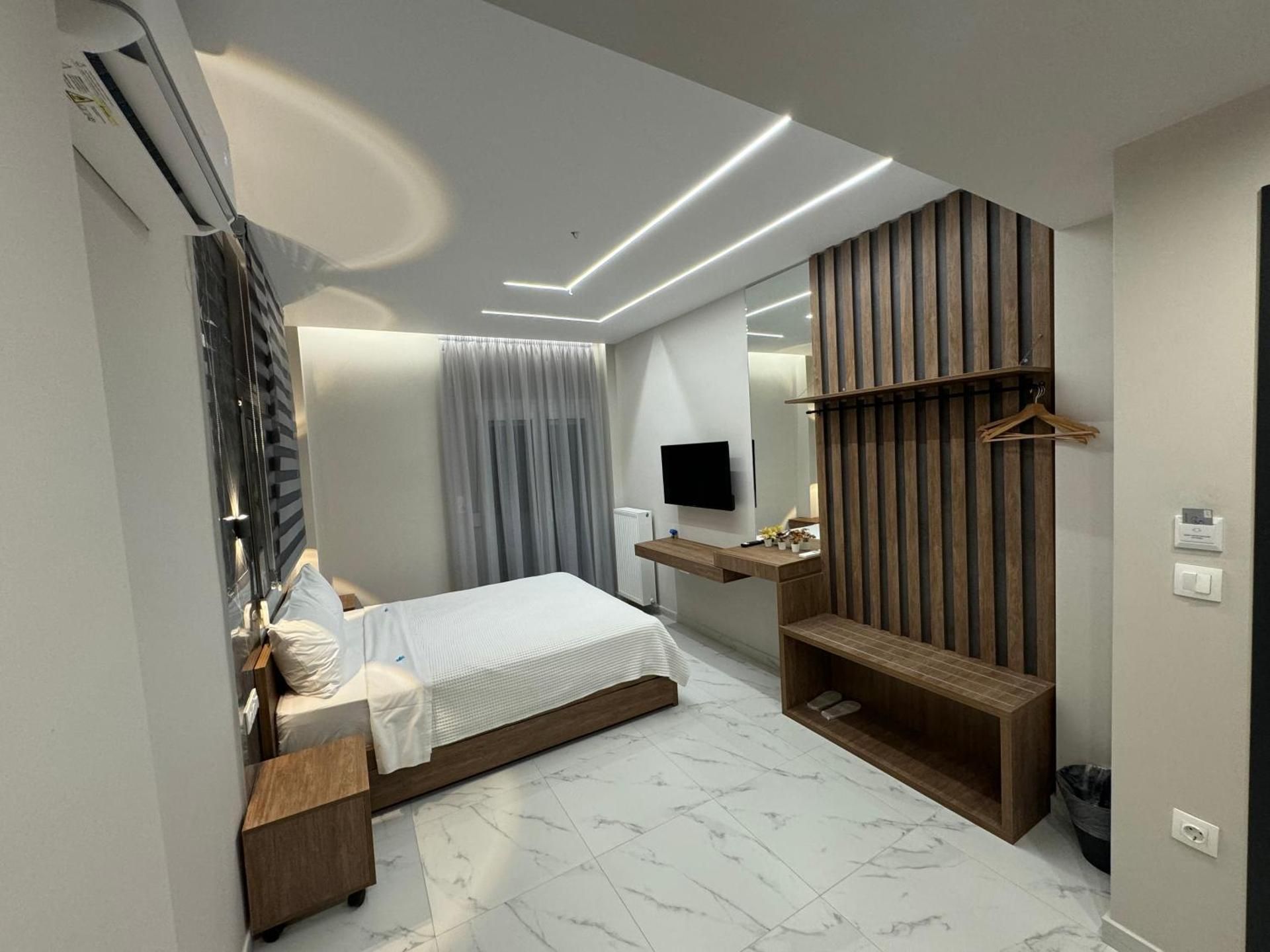 Large Double Room with Balcony