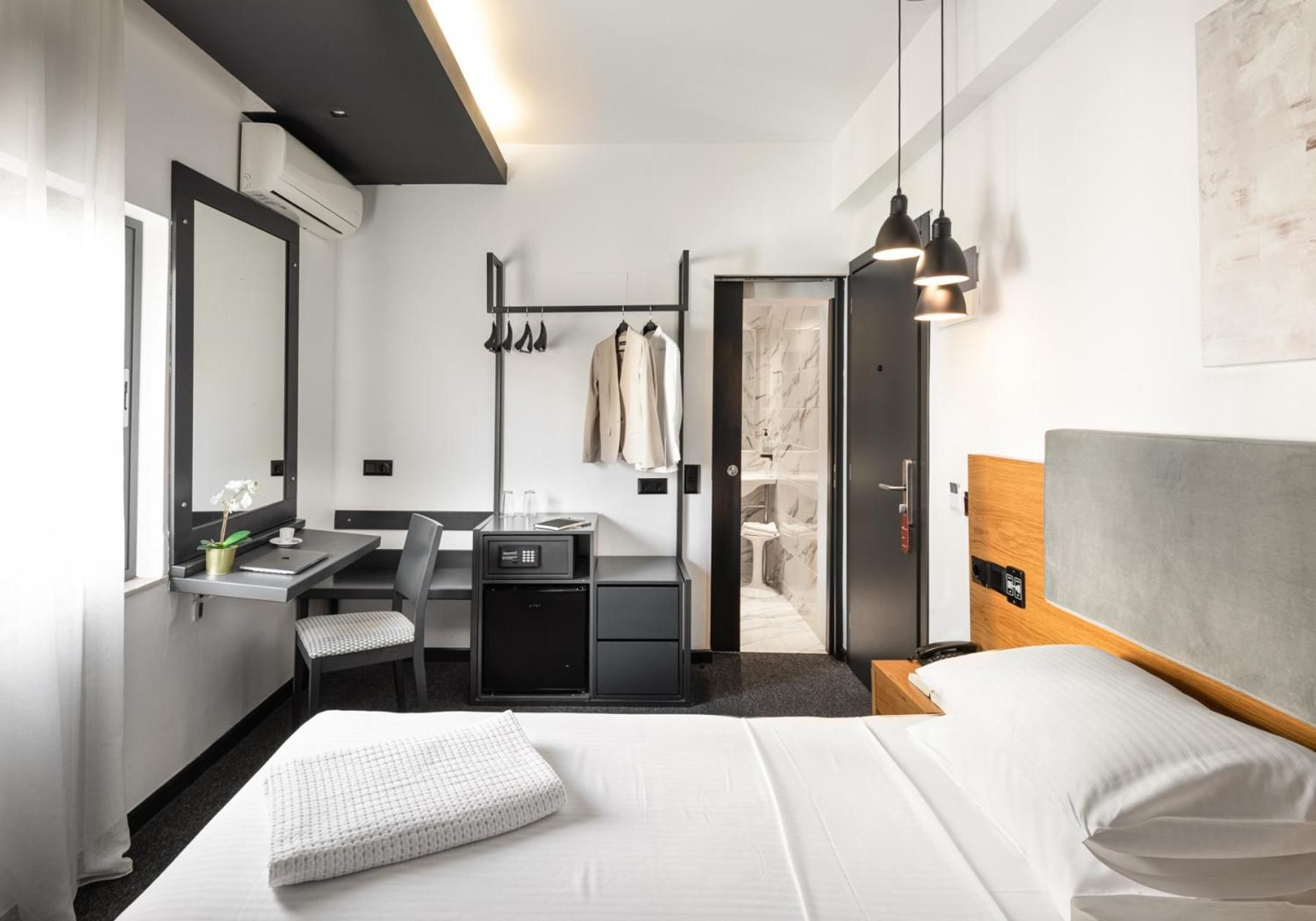 Standard Economy Room with Internal View