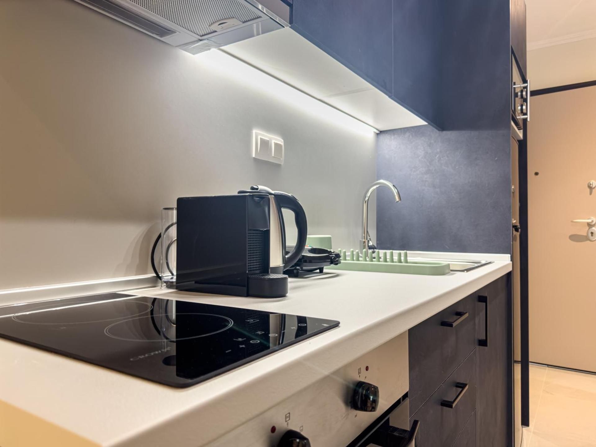 One-Bedroom Deluxe Apartment