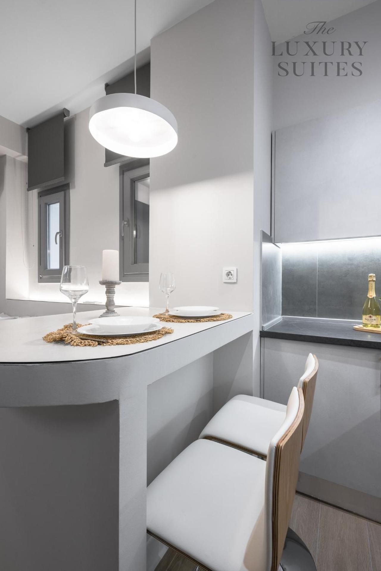 WeStay Apartments #2, The Luxury Suites Studio 2