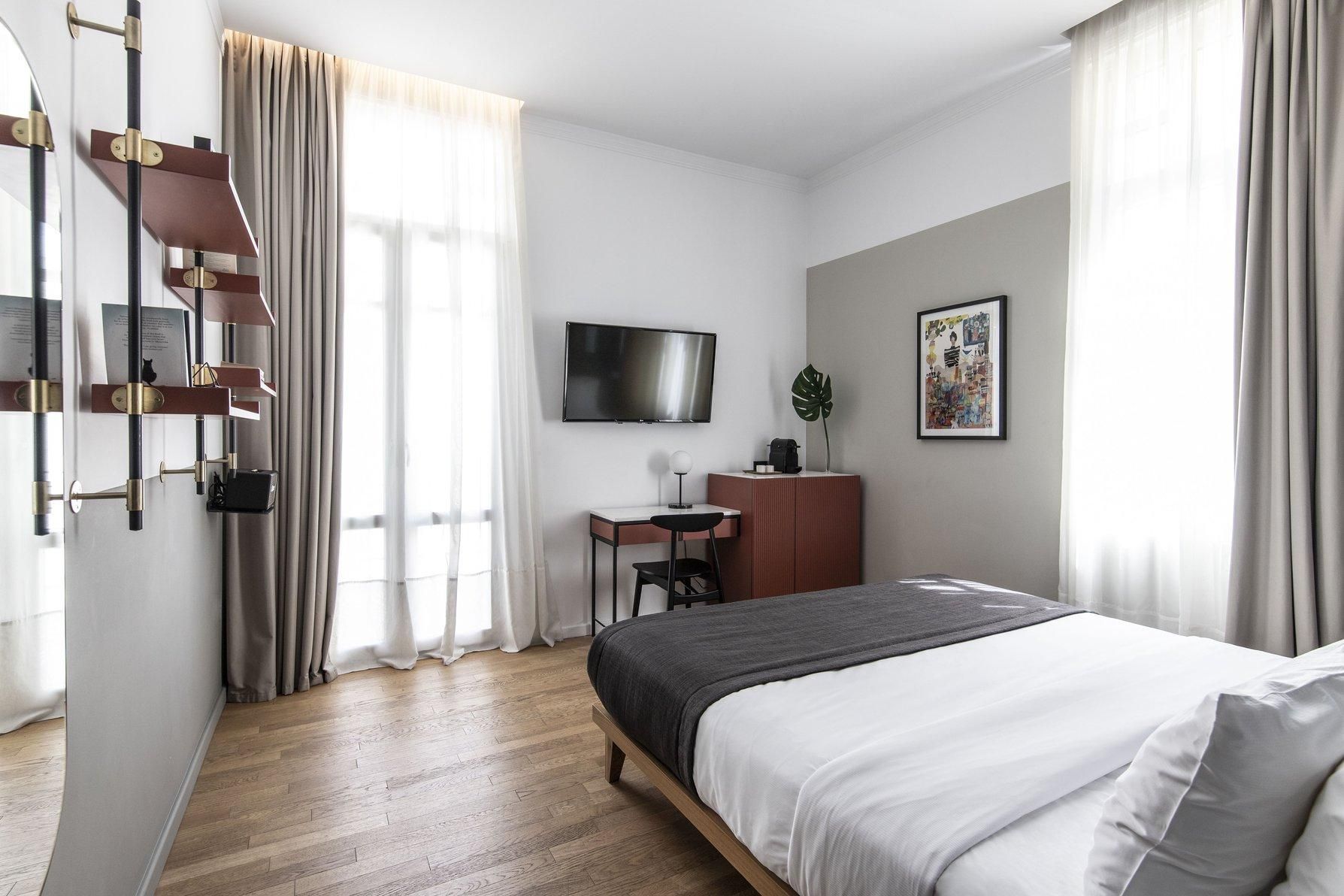 Medium Room