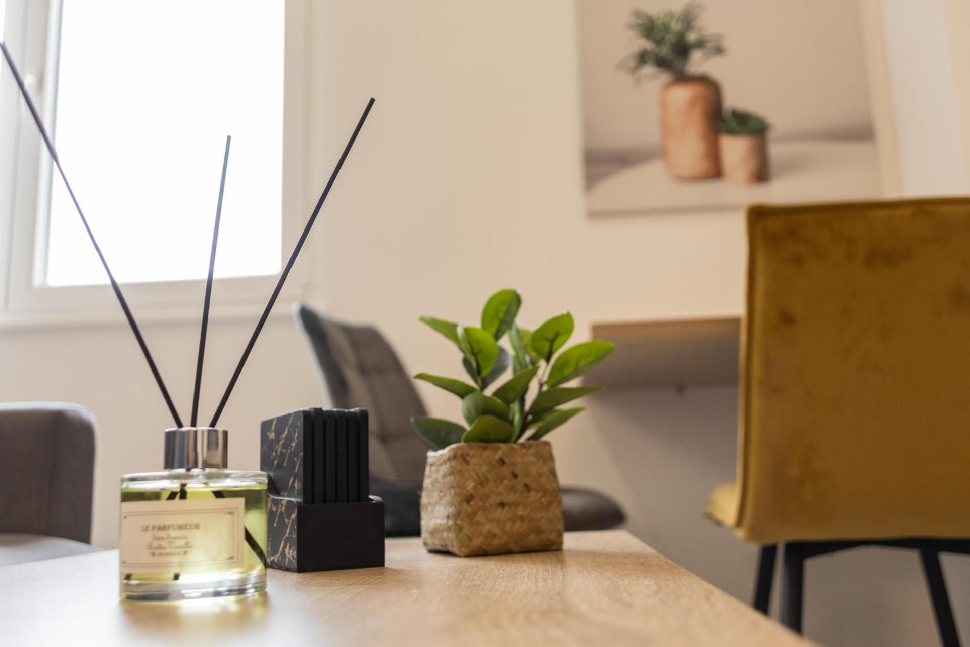 Hugo Superior Studios