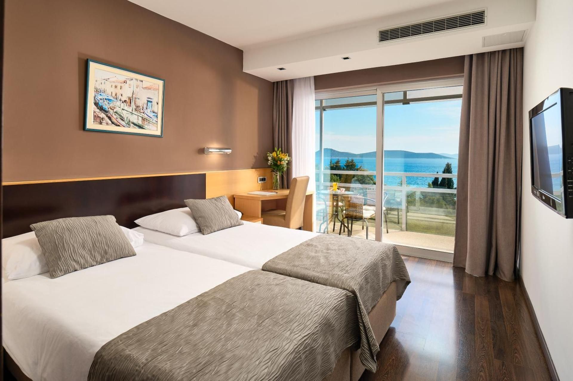 Junior Suite with Balcony