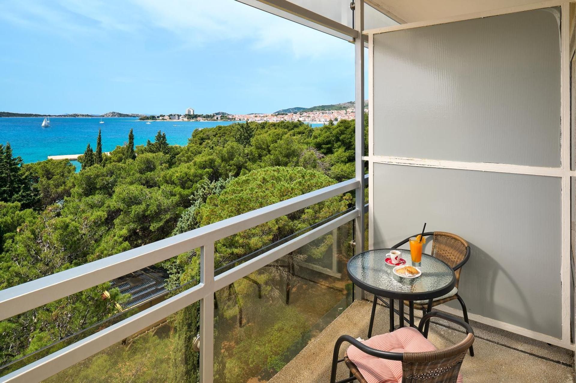 Superior Double or Twin Room with Balcony and Sea View