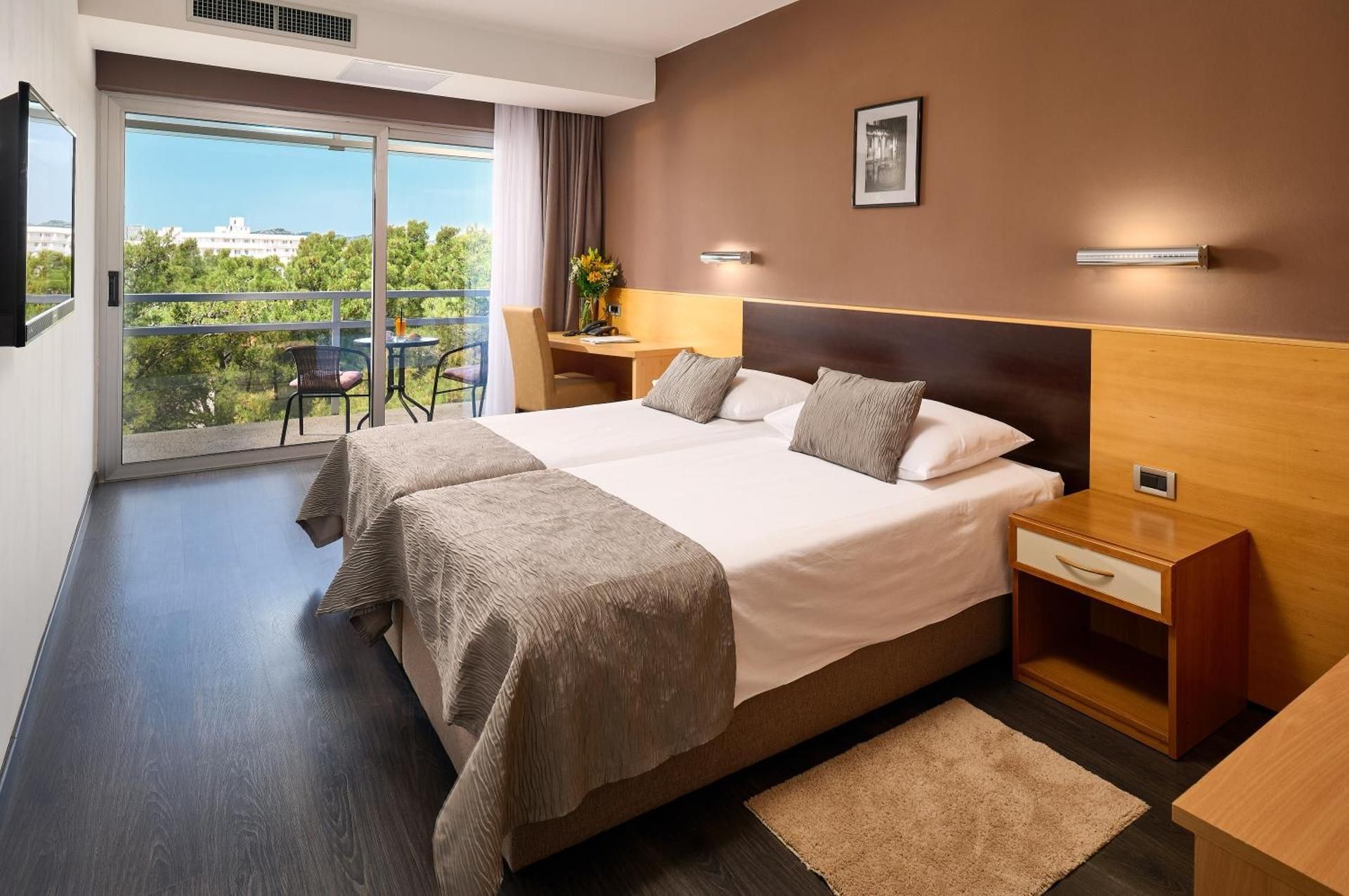 Superior Double or Twin Room with Balcony and Garden View