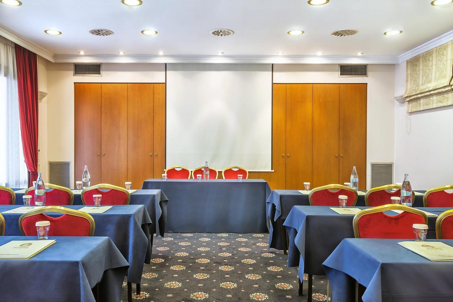 meeting room / ballrooms