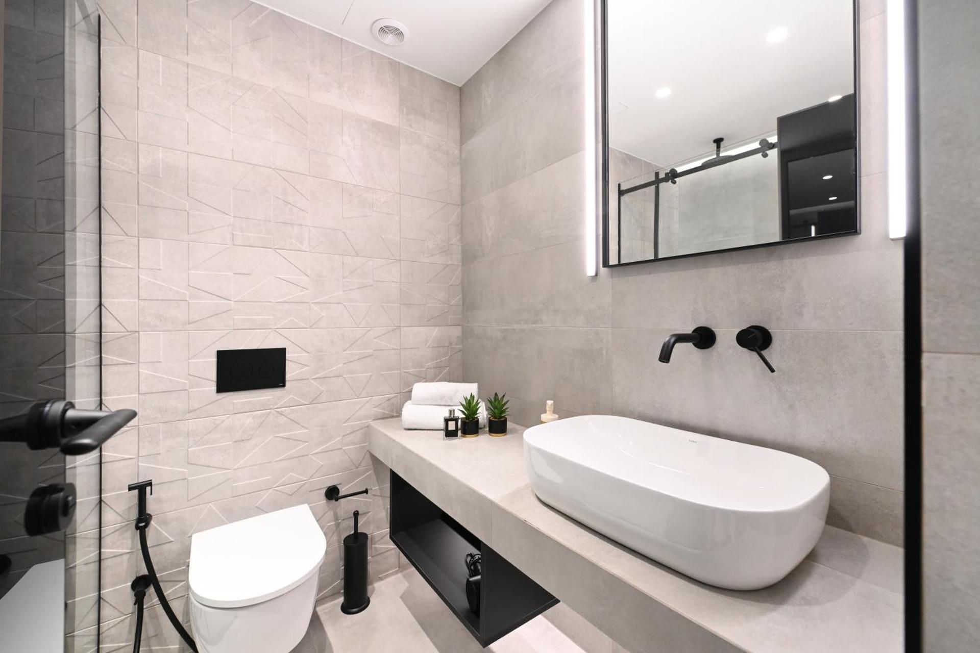 Deluxe Double or Twin Room with Balcony