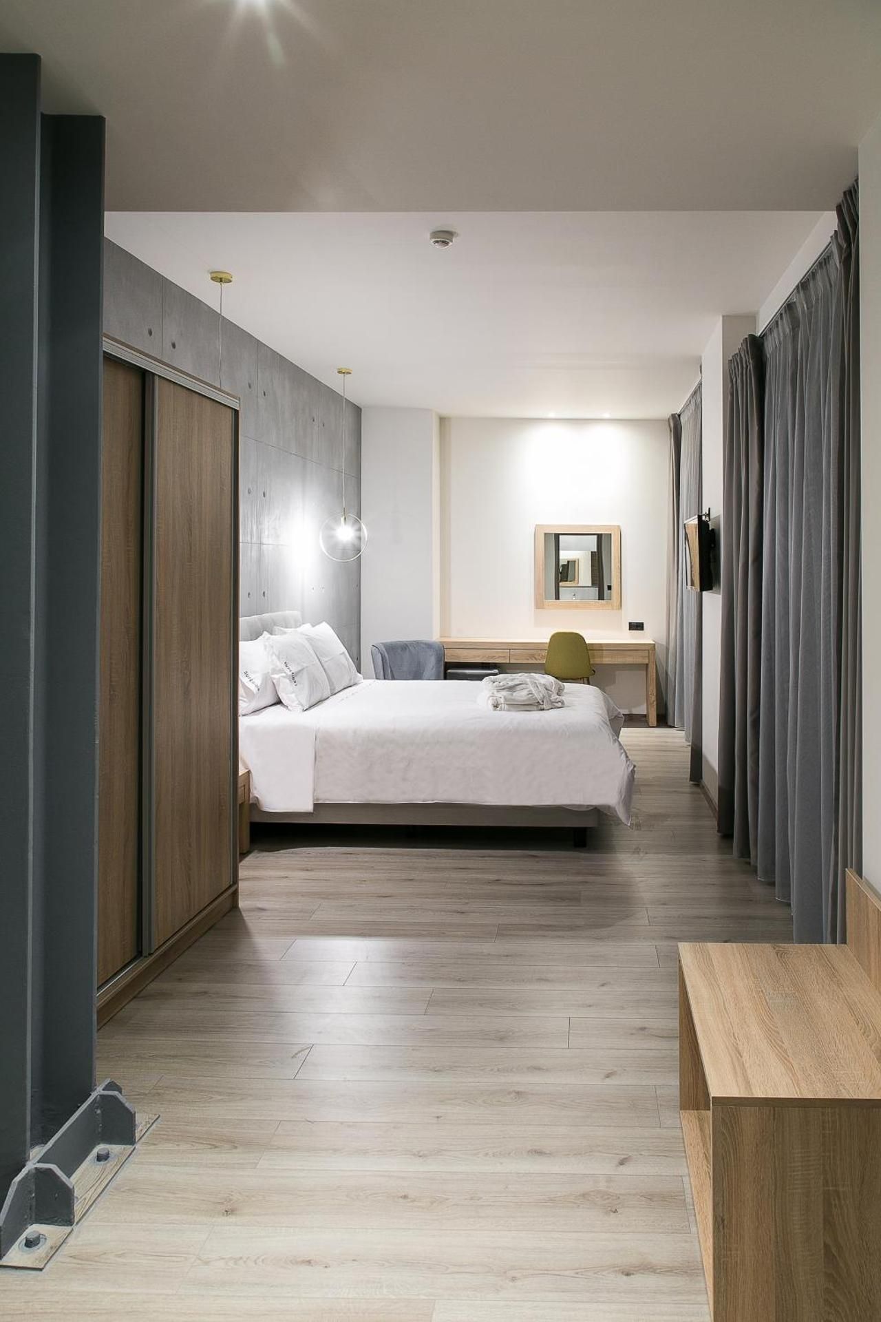 Standard Suite