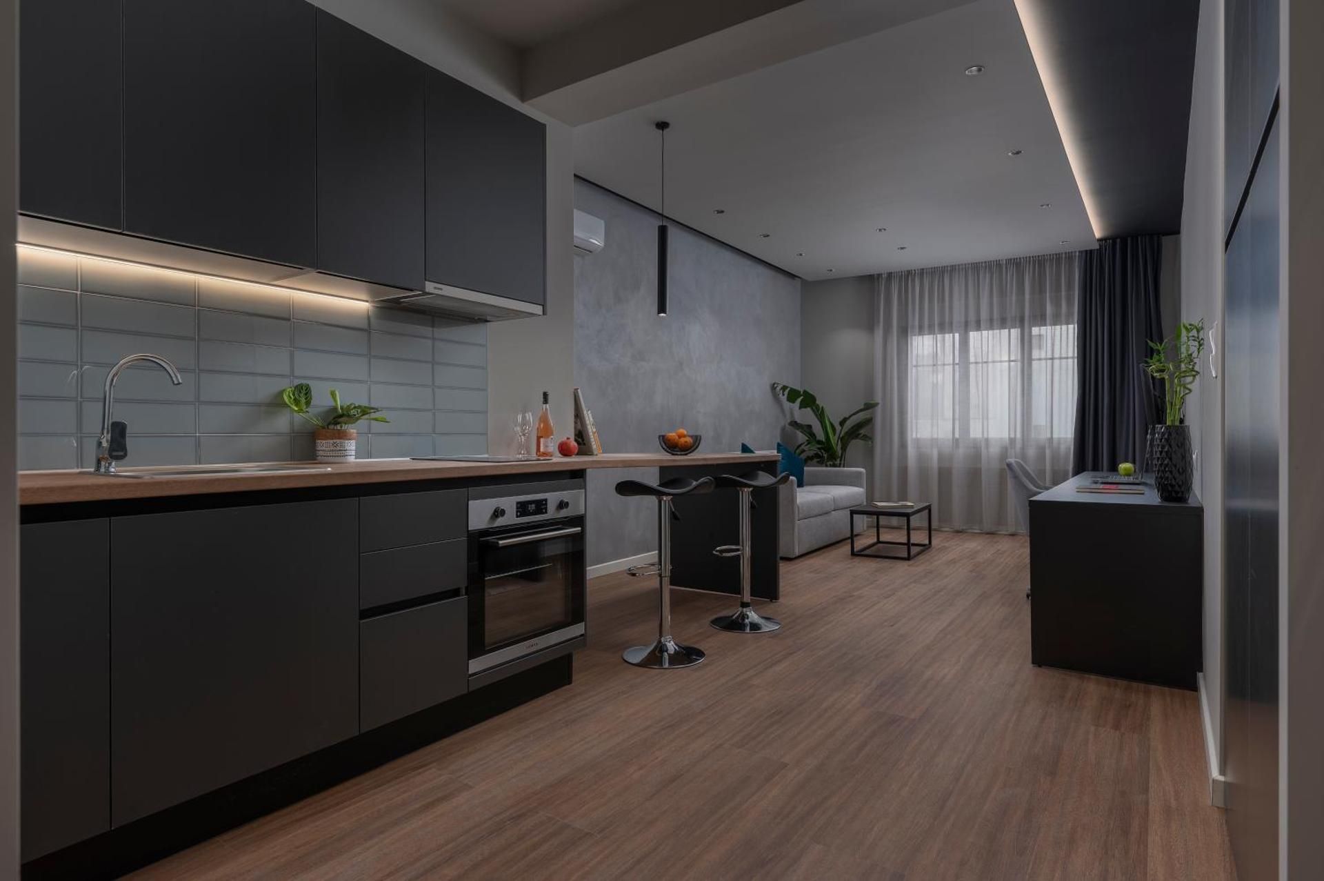 Hebrard Industrial Suites