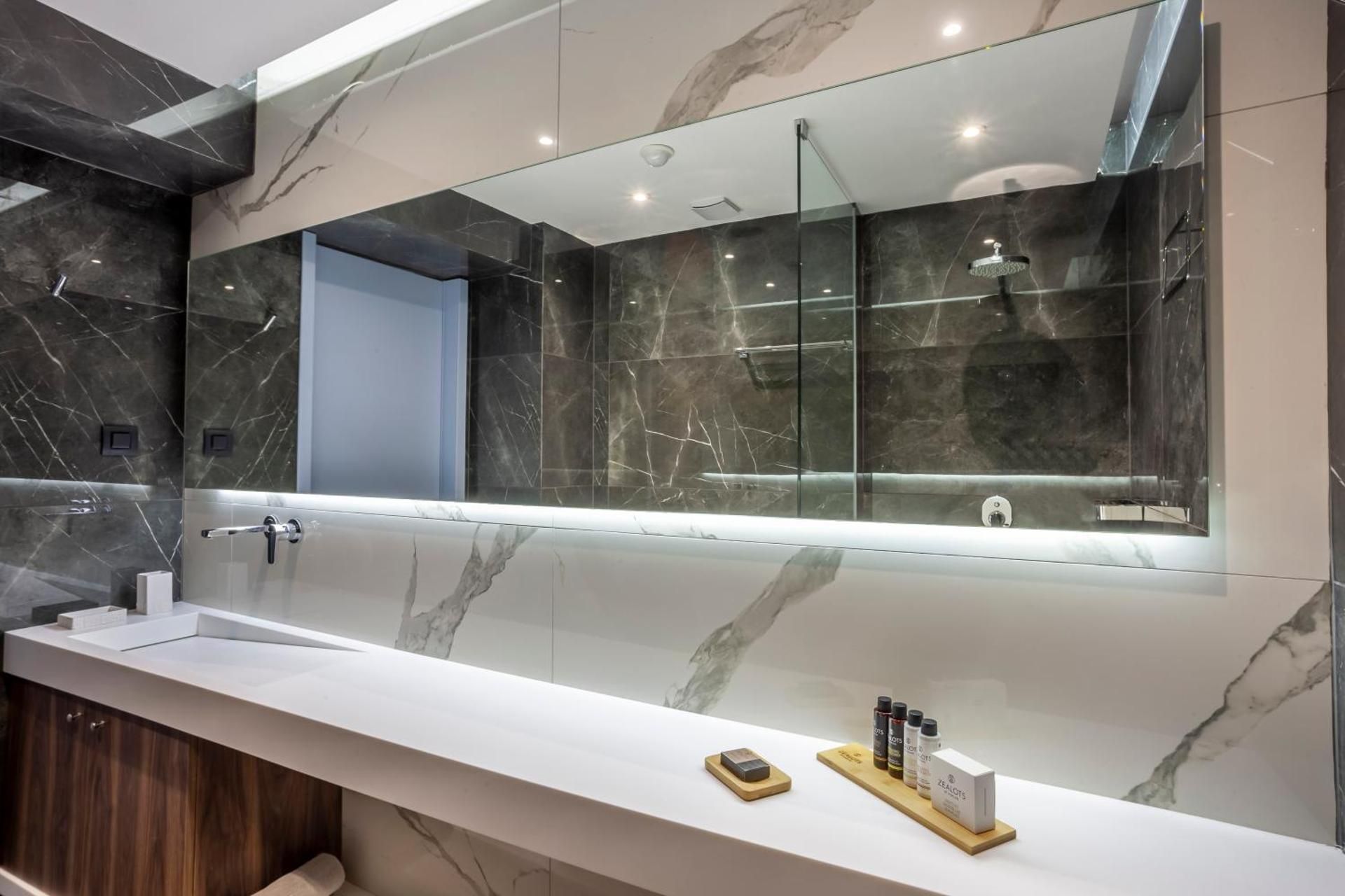 Katouni25 Luxury Suites Deluxe Studio