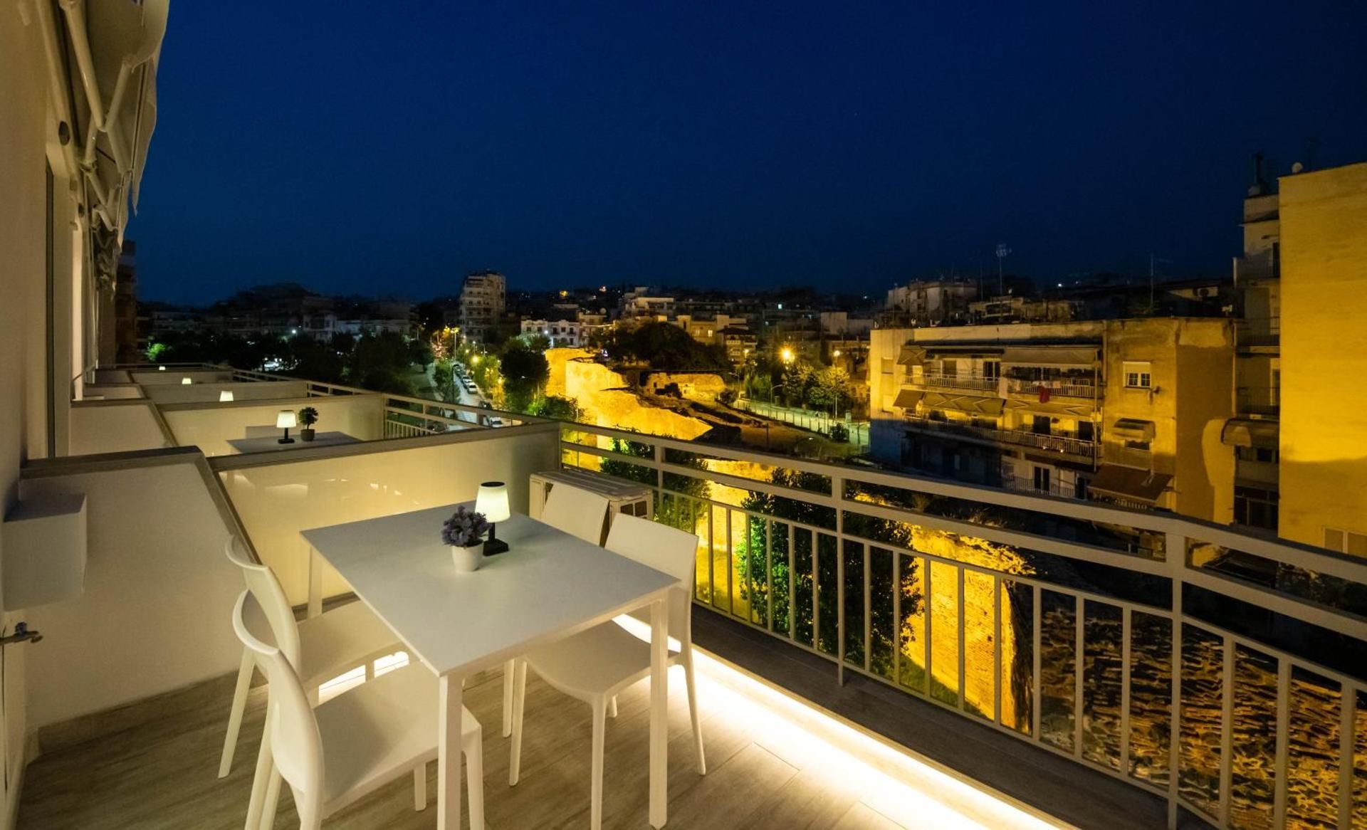 Superior One-Bedroom Apartment with Balcony