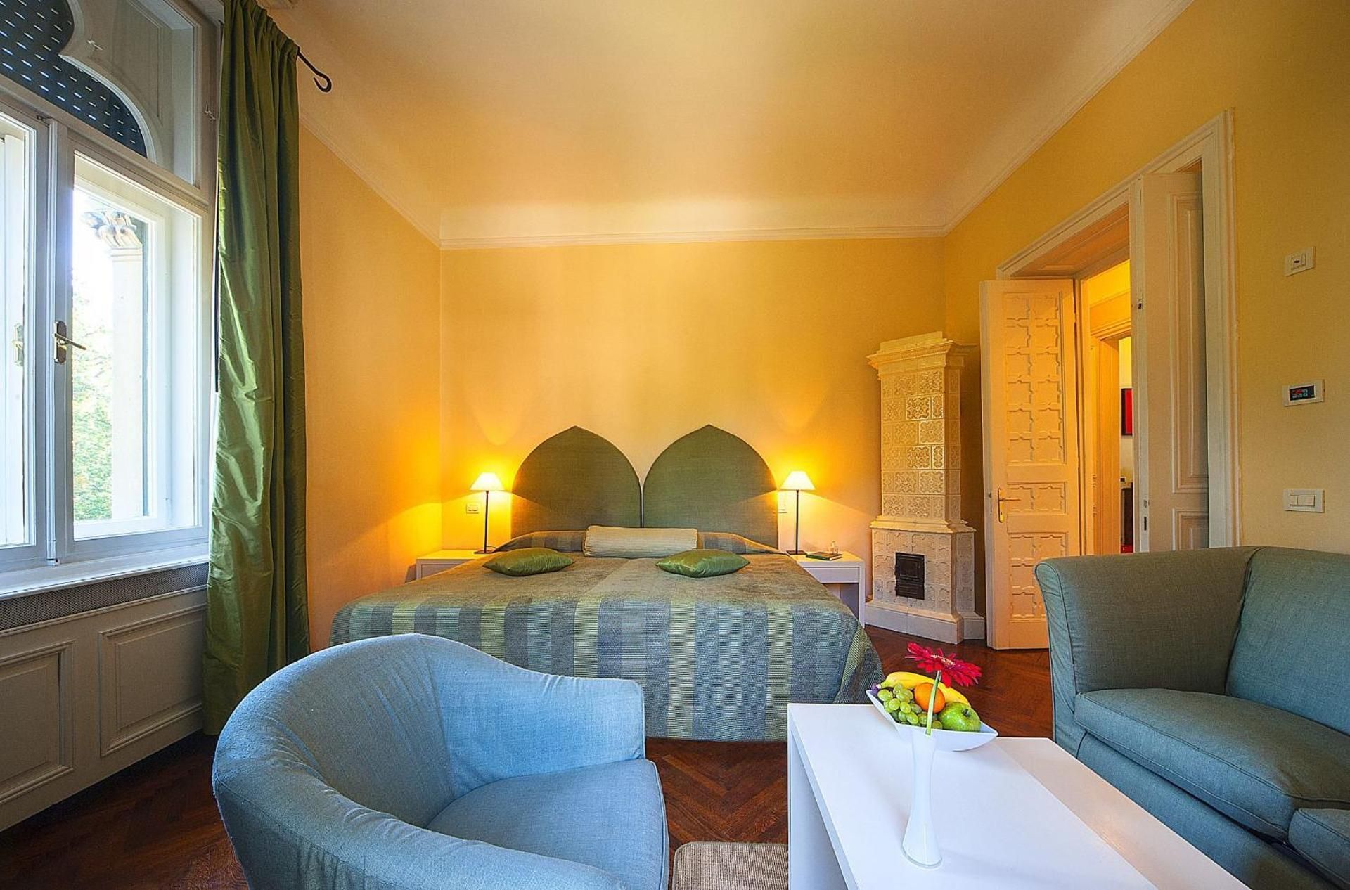 Standard Twin Room with Balcony