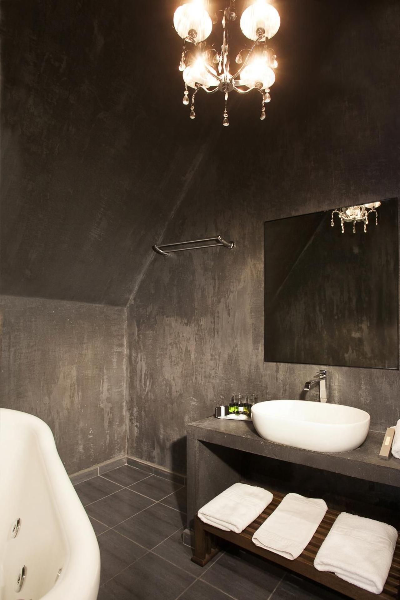 Deluxe Junior Suite with Hot Tub