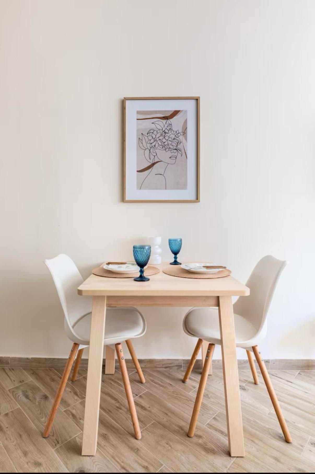 Ladadika Urban Vibes