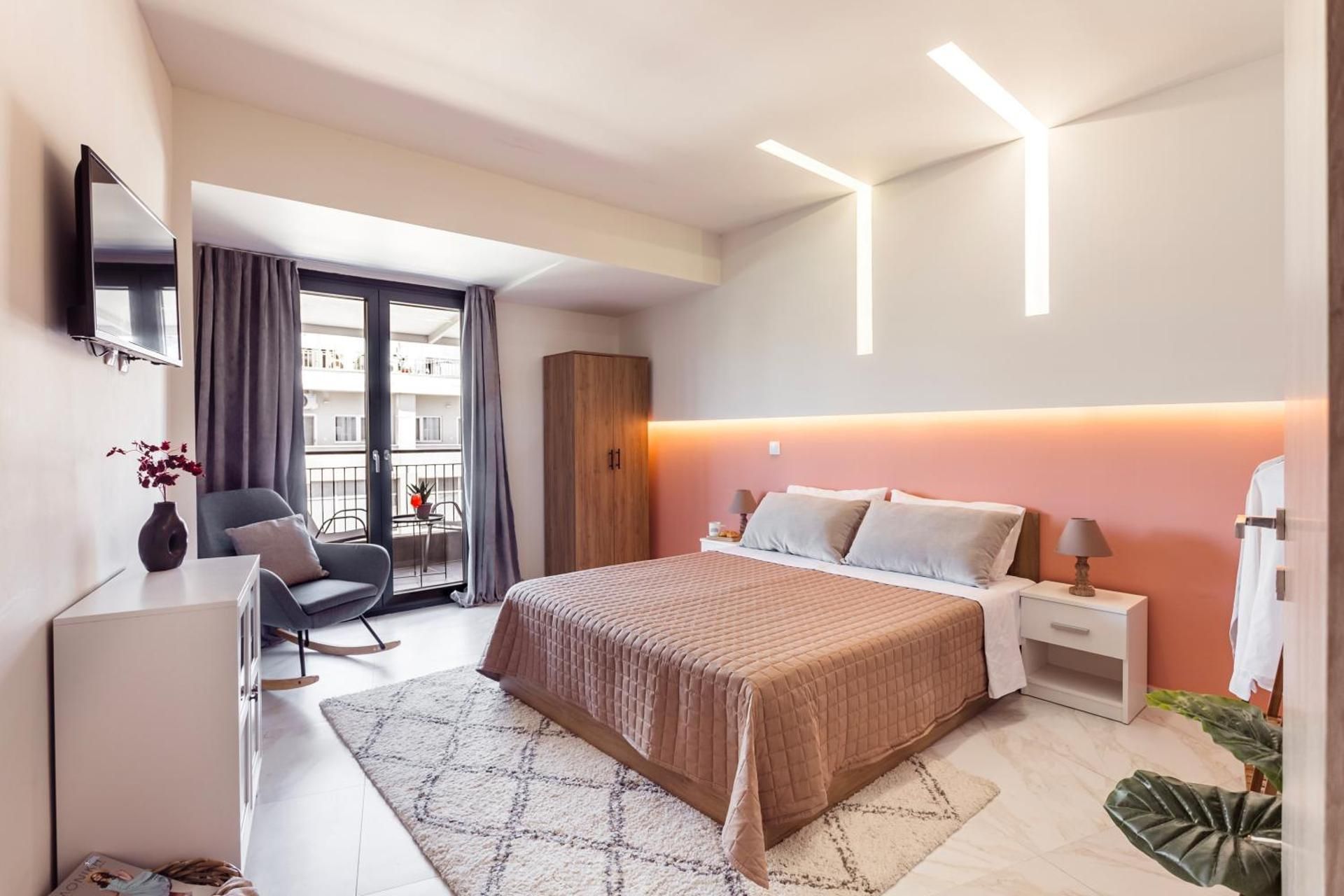 Superior One-Bedroom Apartment with Balcony