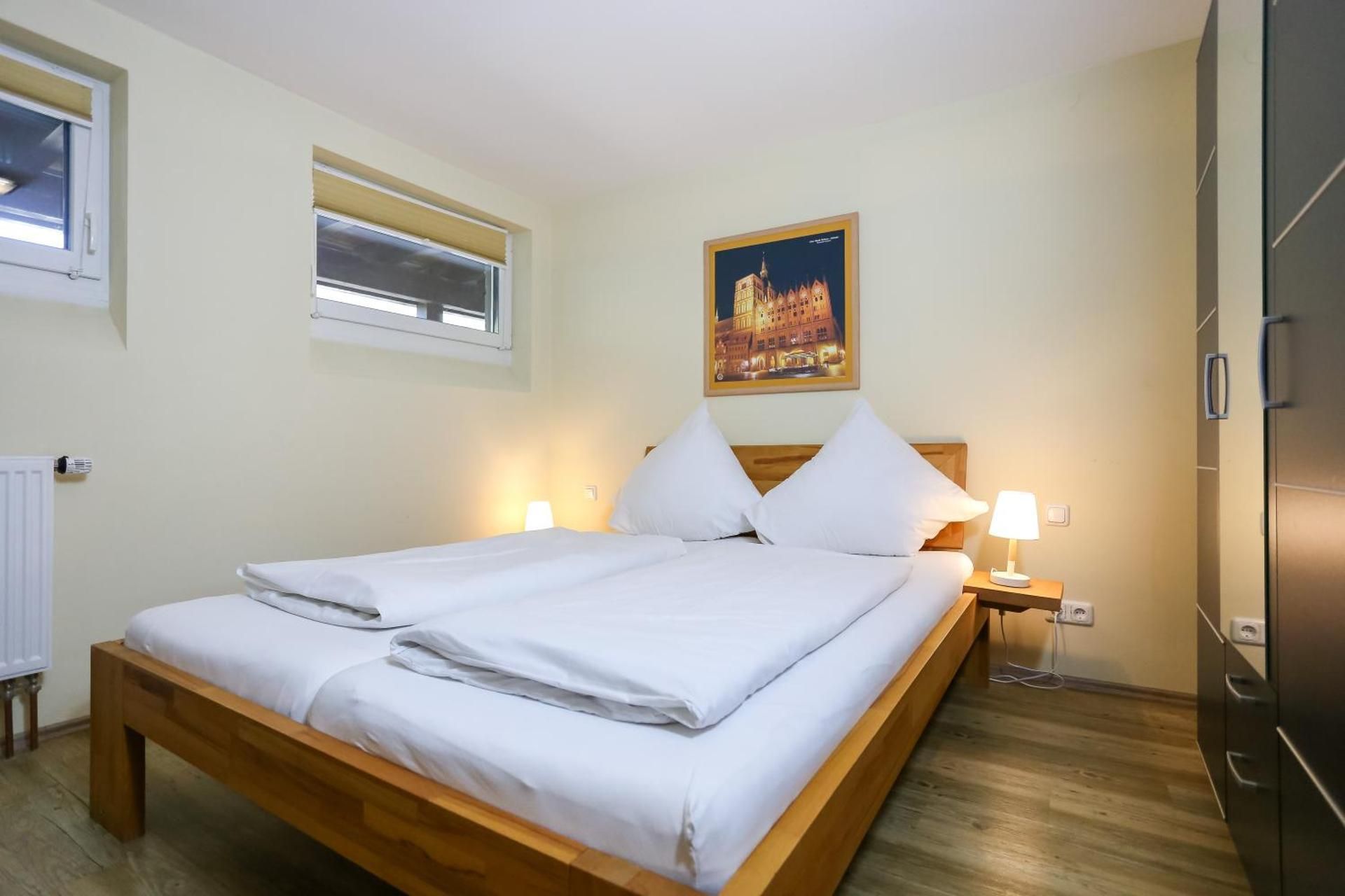 Budget Double Room in souterrain