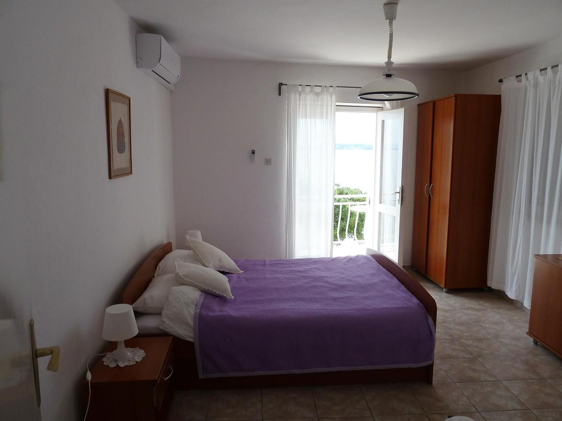Apartment with Sea View-First Floor