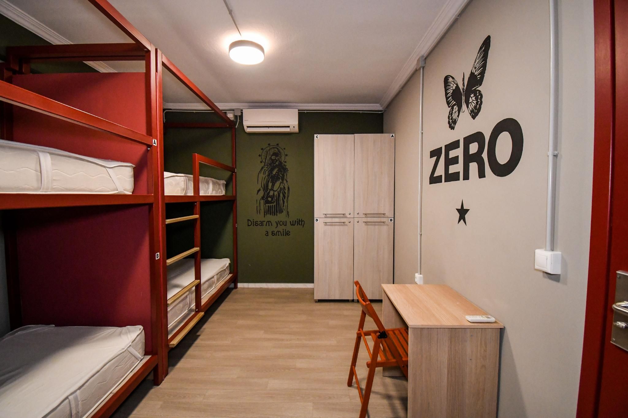 Stay Hybrid Youth Hostel Bed in 4 Bed Mixed Dormitory 3