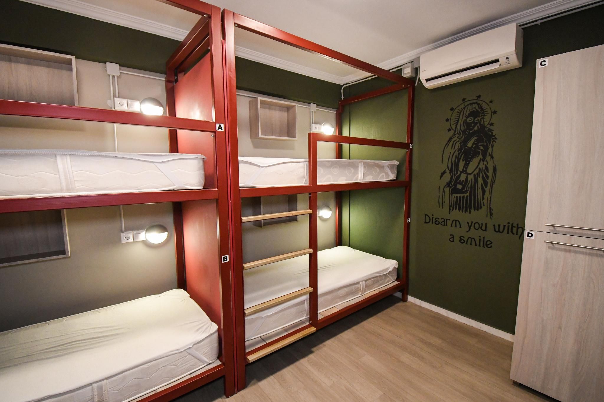 Stay Hybrid Youth Hostel Bed in 4 Bed Mixed Dormitory 2